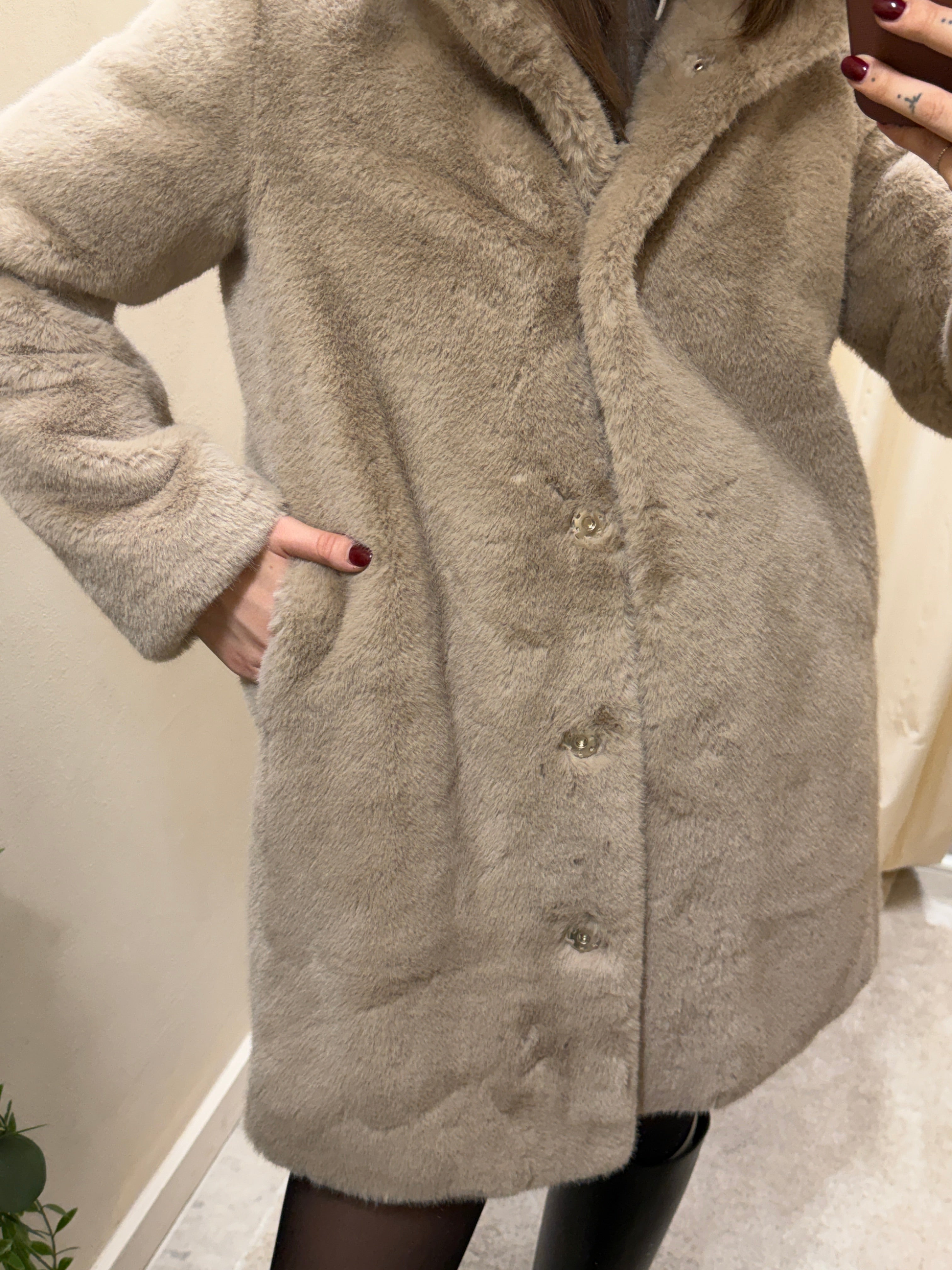 Eco-pelliccia 7/8 con cappuccio Censured