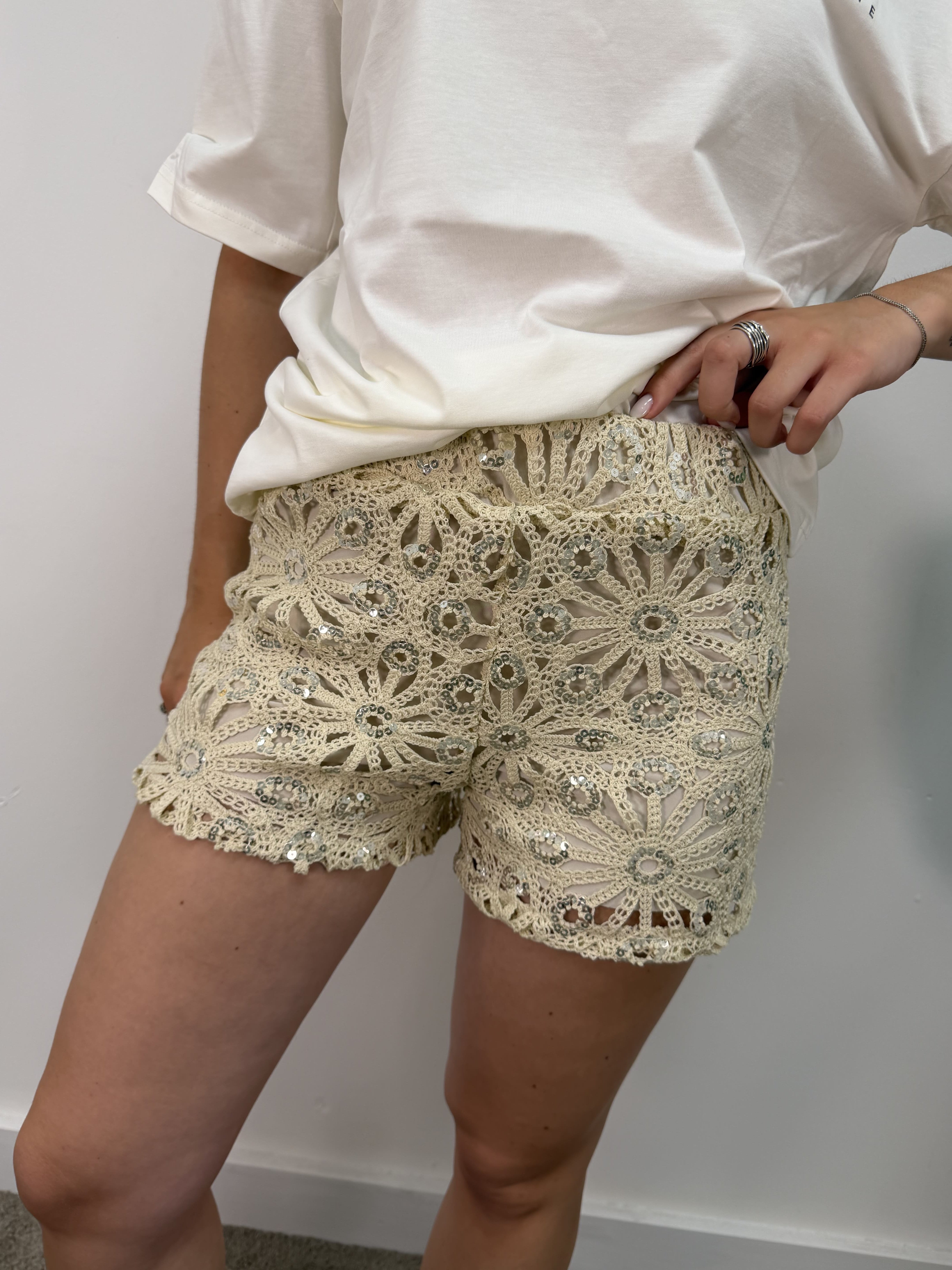 Shorts in crochet e paillettes HaveOne