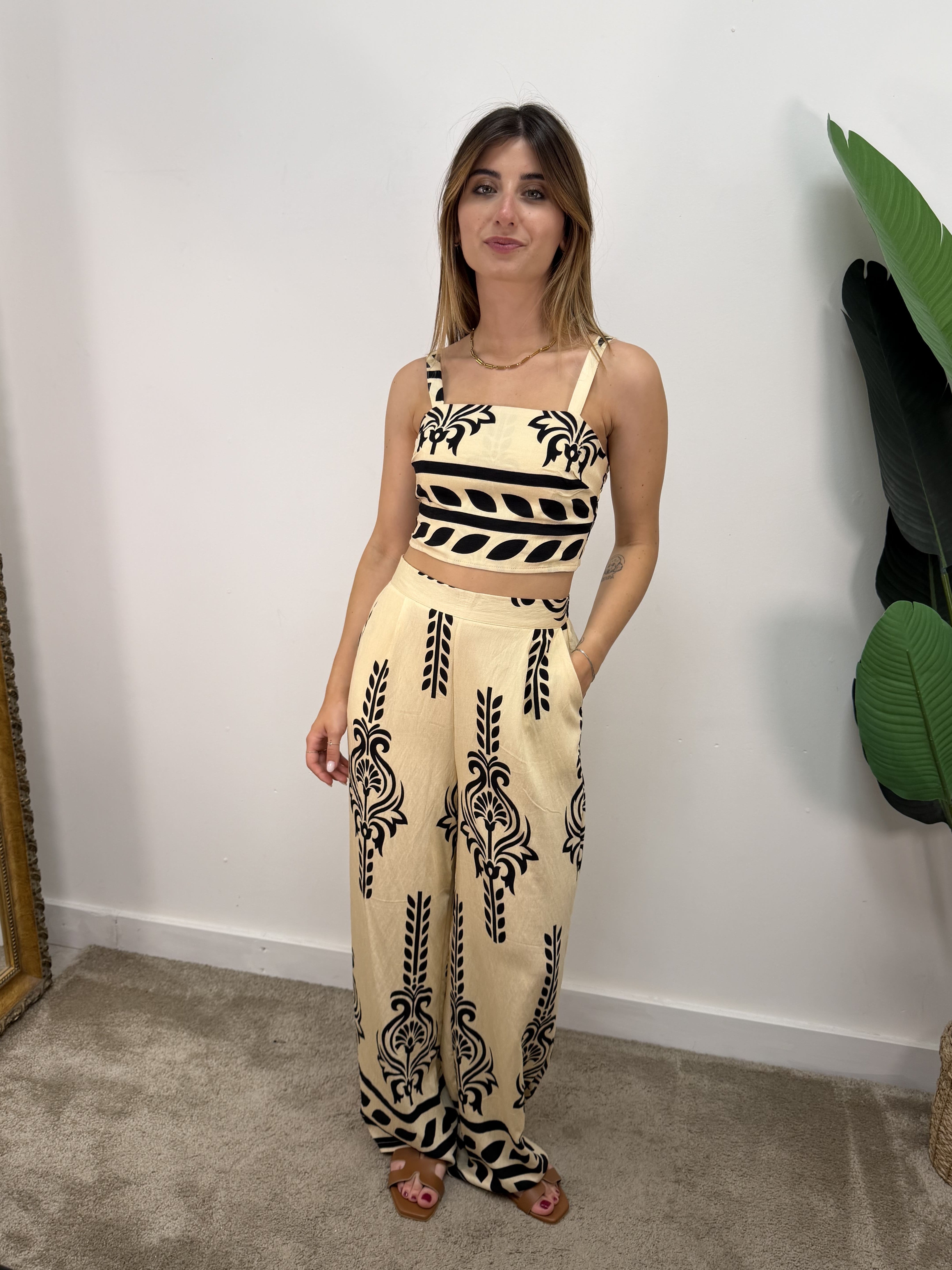 Coordinato top e pantalone stampa fantasia MyD