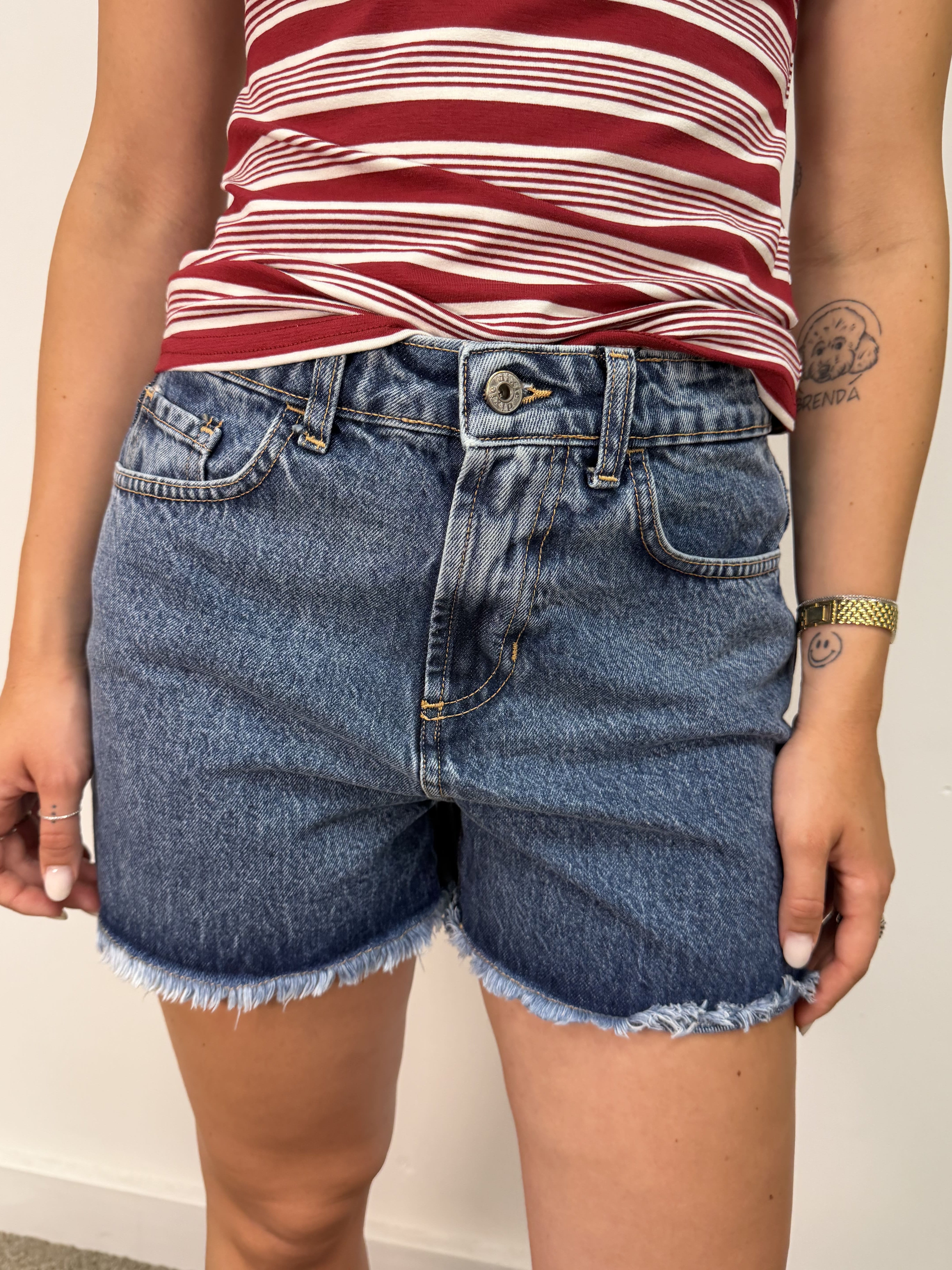 Short in denim taglio vivo Dixie