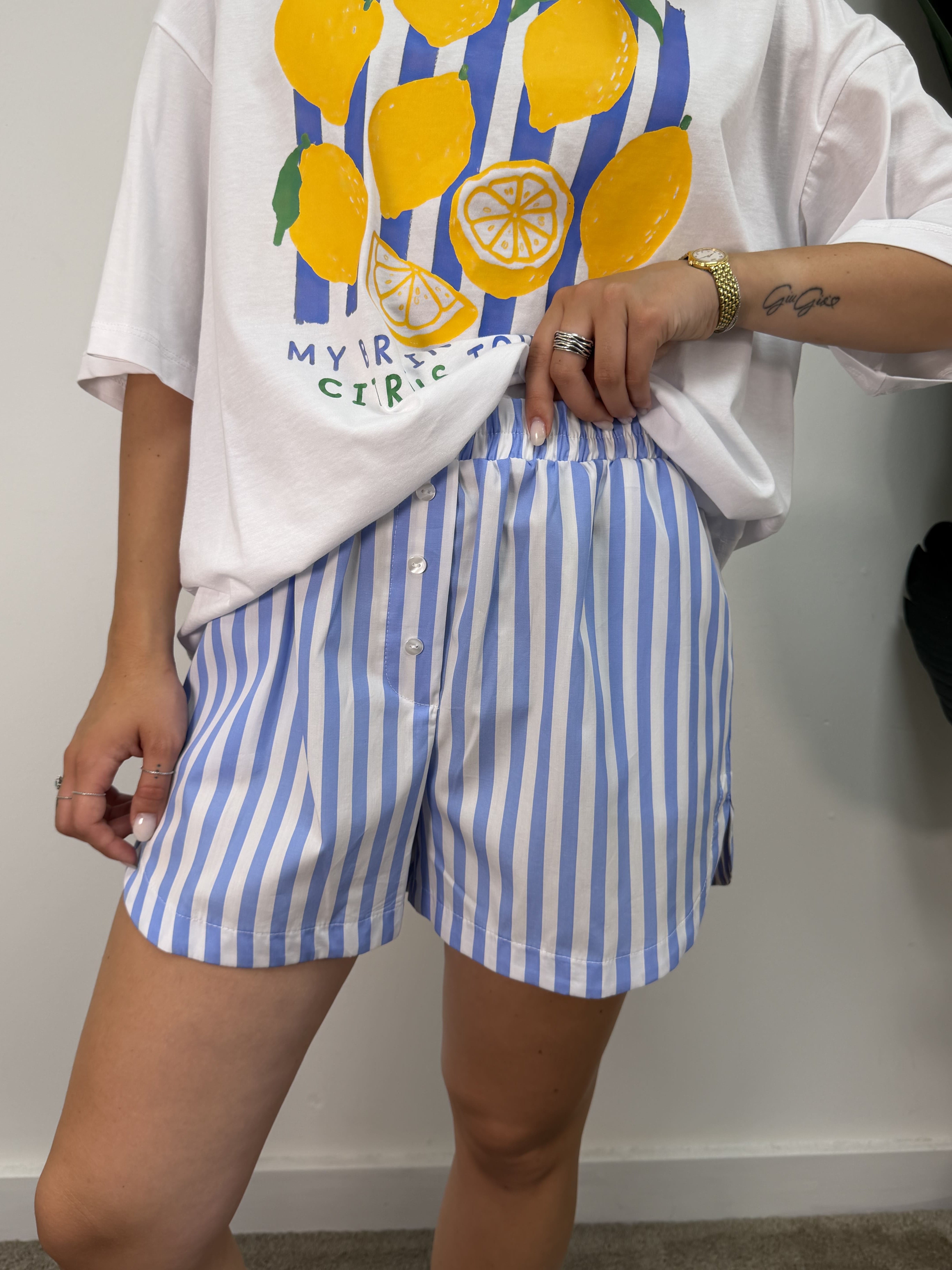Coord-set t-shirt "limoni" e short righe Tensione In