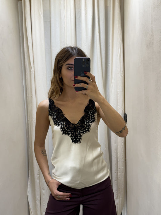 Top in satin e pizzo Tensione In