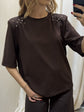 T-Shirt con spalla imbottita e borchie MyD