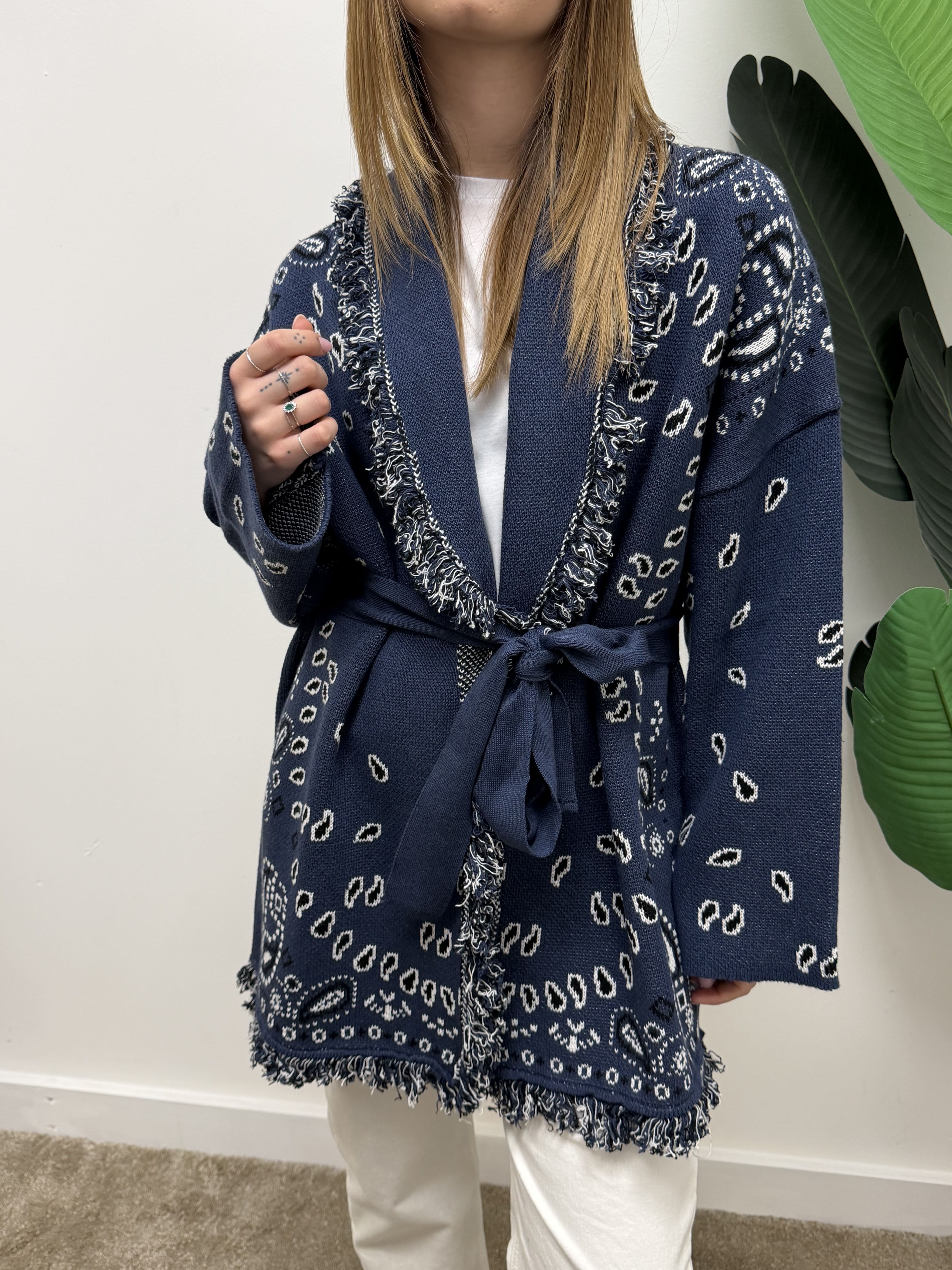 Cardigan stampa bandana con cintura Tensione In