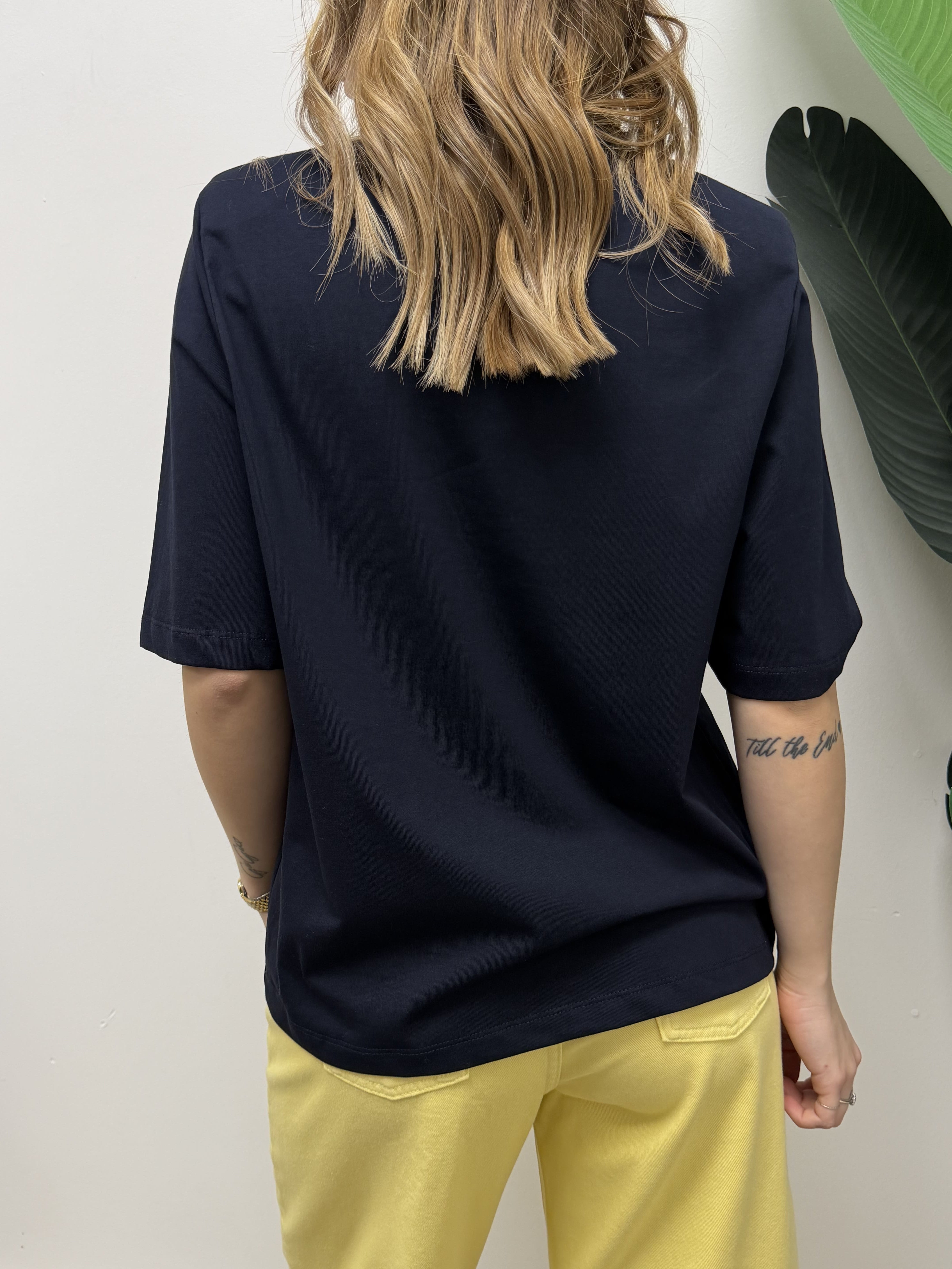 T-Shirt girocollo con spallina Dixie