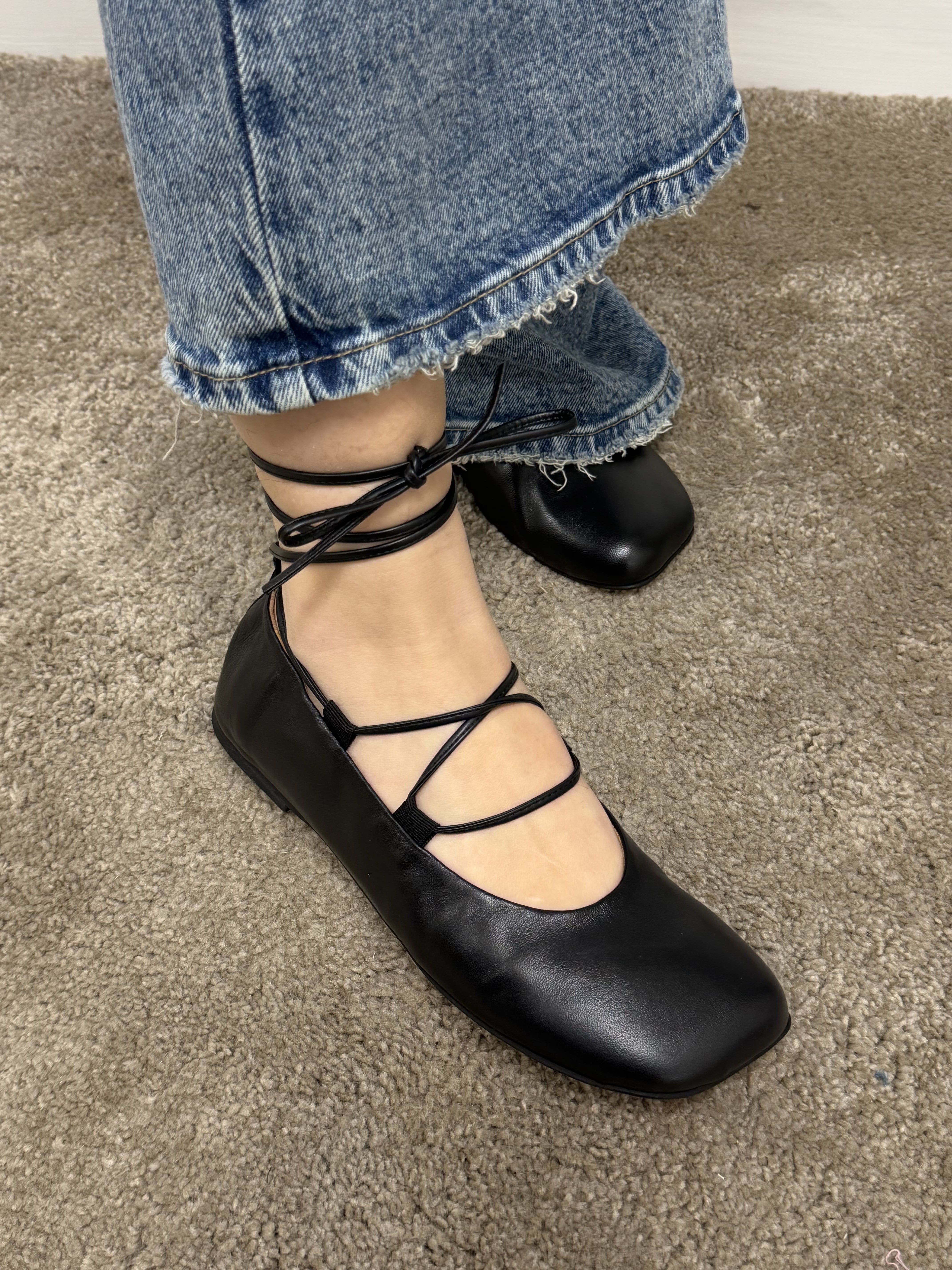 Ballerina lace up in pelle Divine Follie