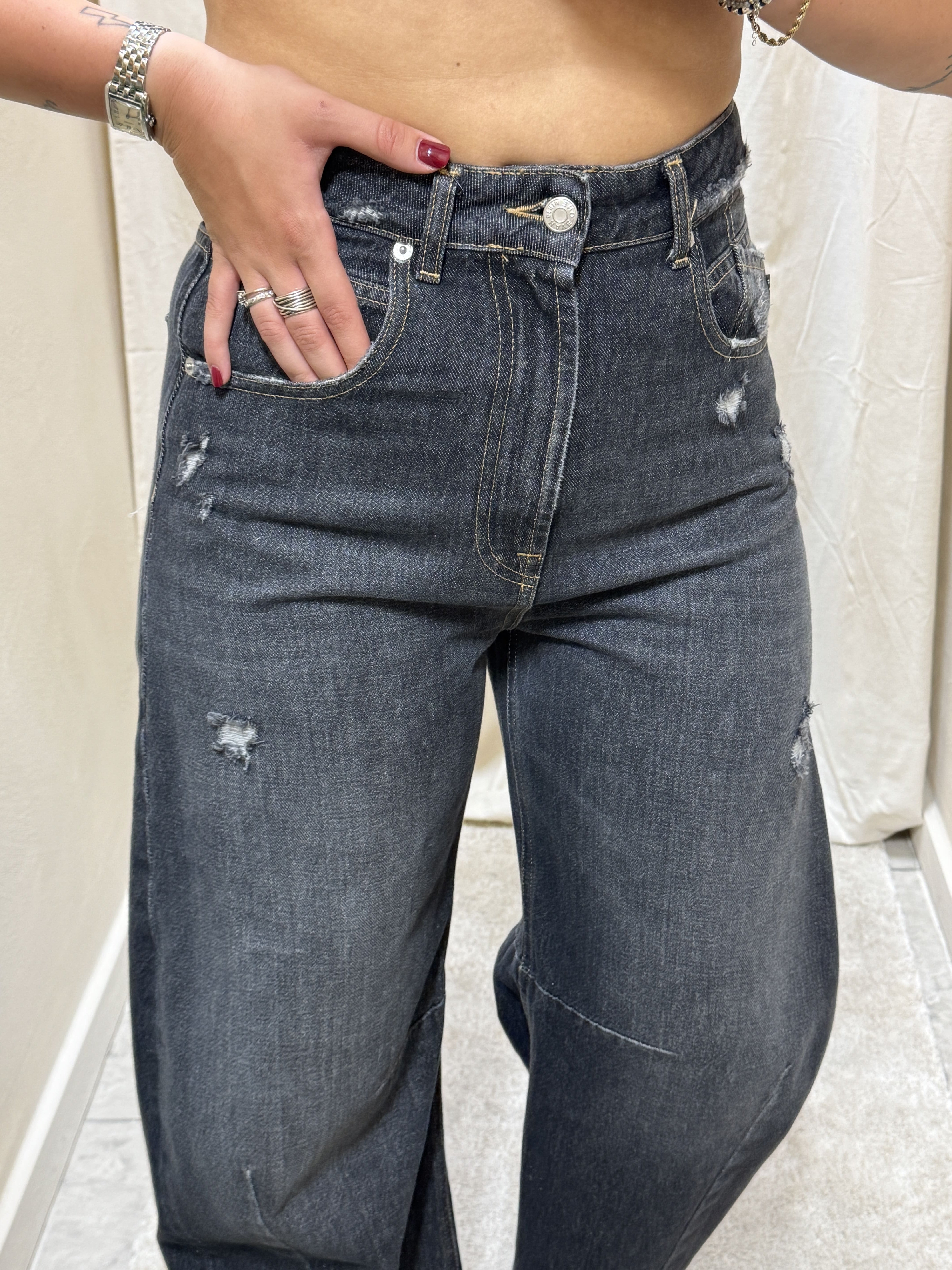 Jeans mod. Barbara con rotture HaveOne