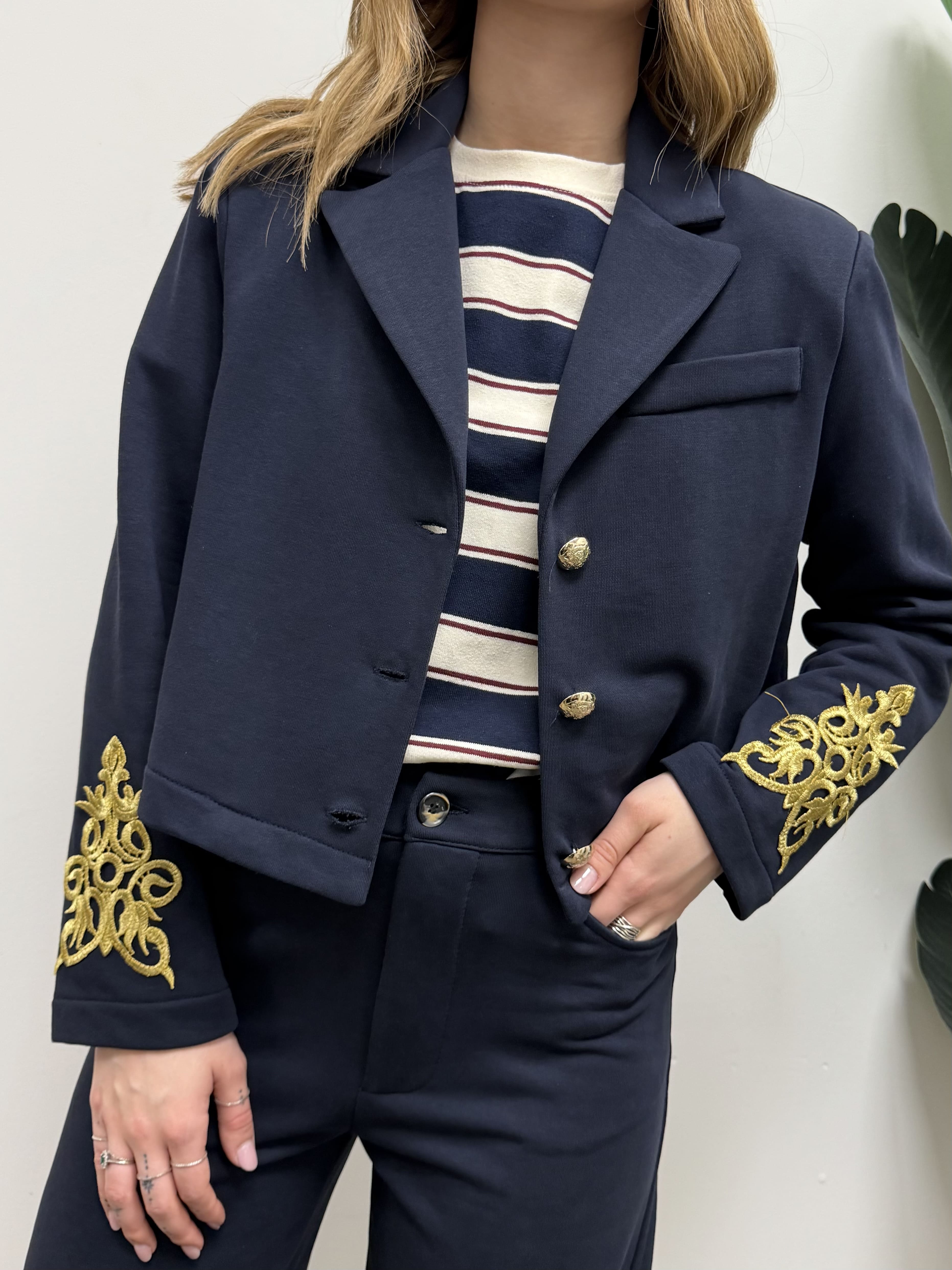 Giacca crop in felpa con ricami Susy Mix