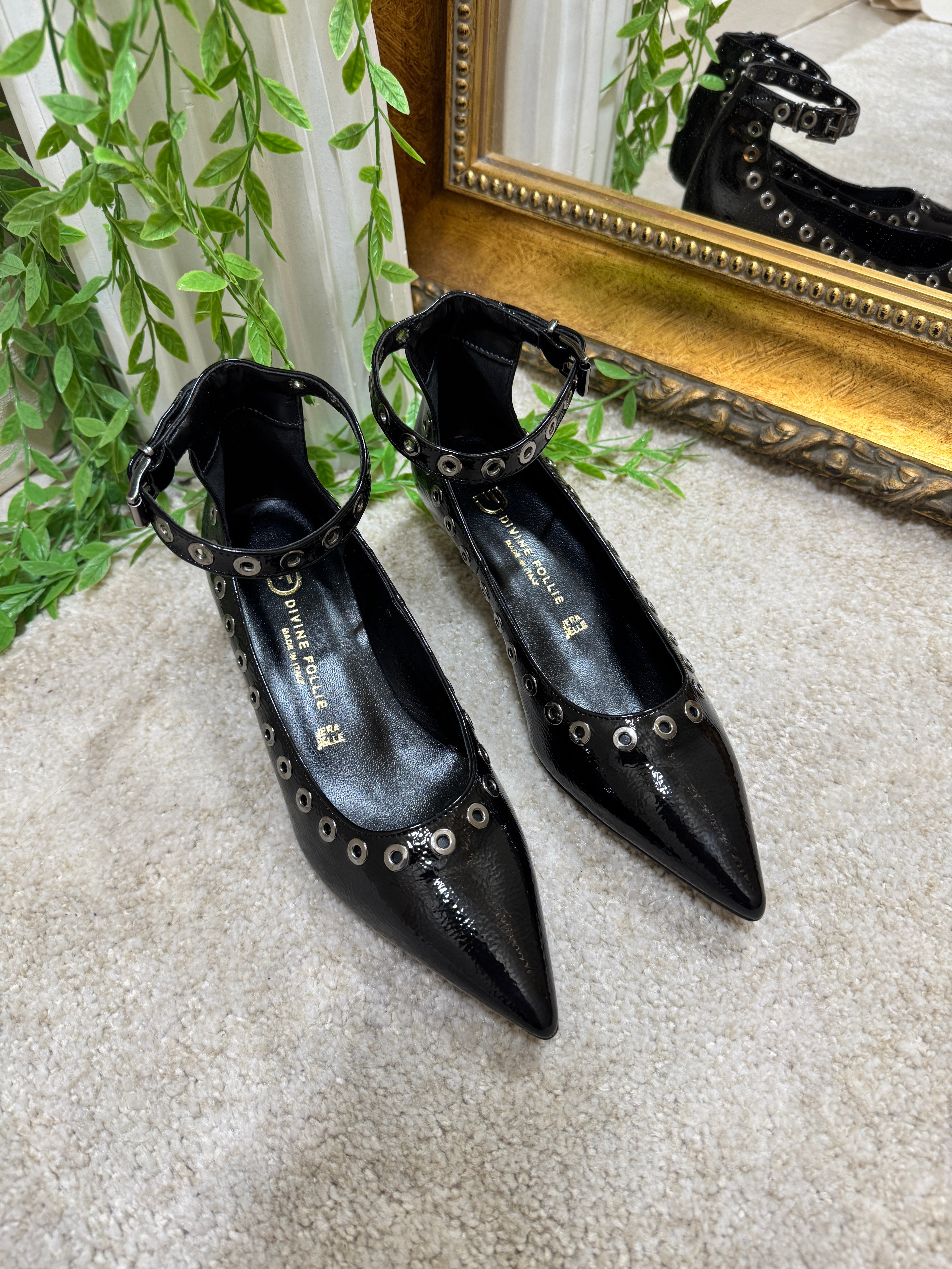 Décolleté tacco kitten con cinturino caviglia Divine Follie