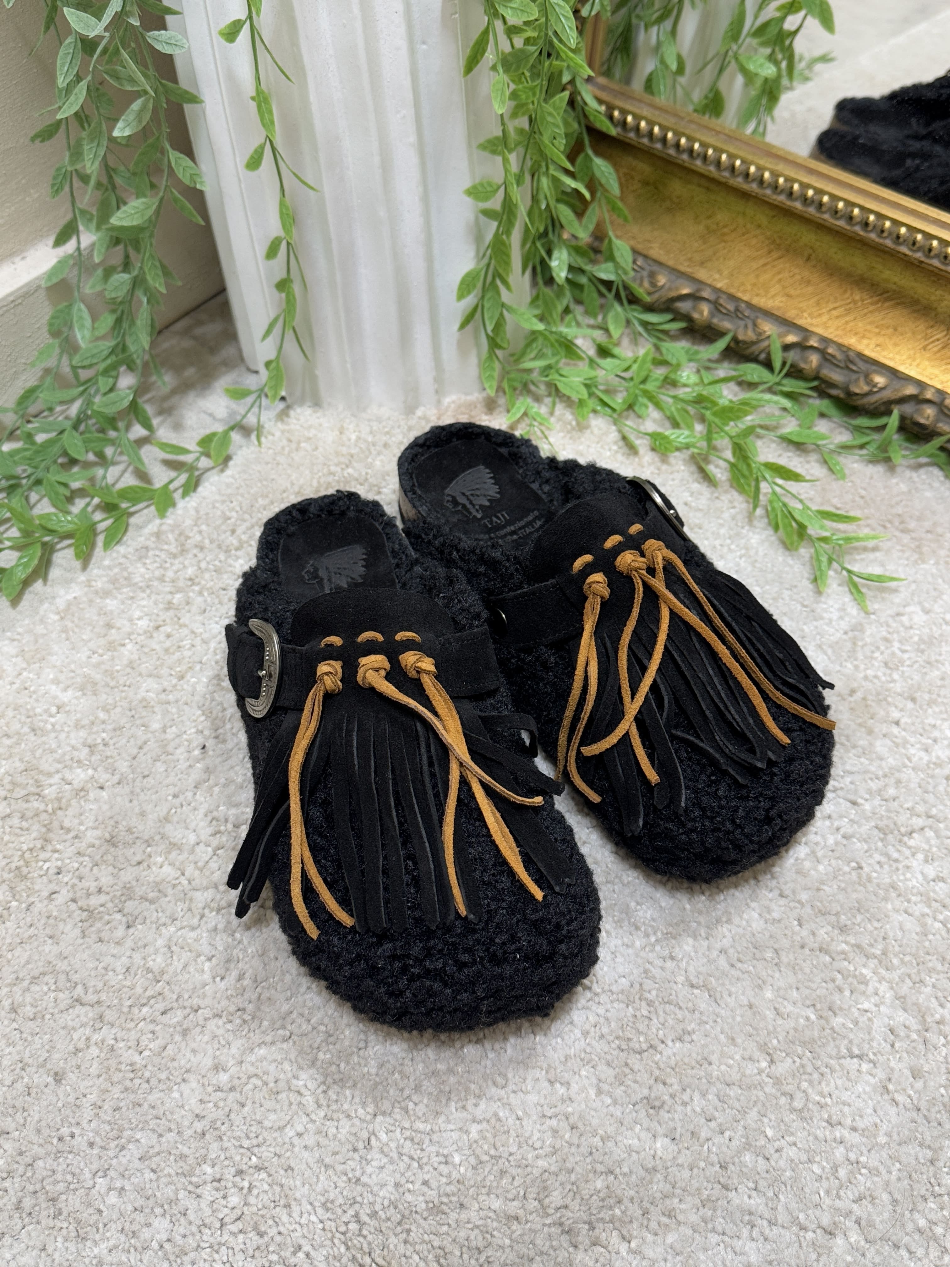 Sabot Borreguillo in sherpa con frange Taji