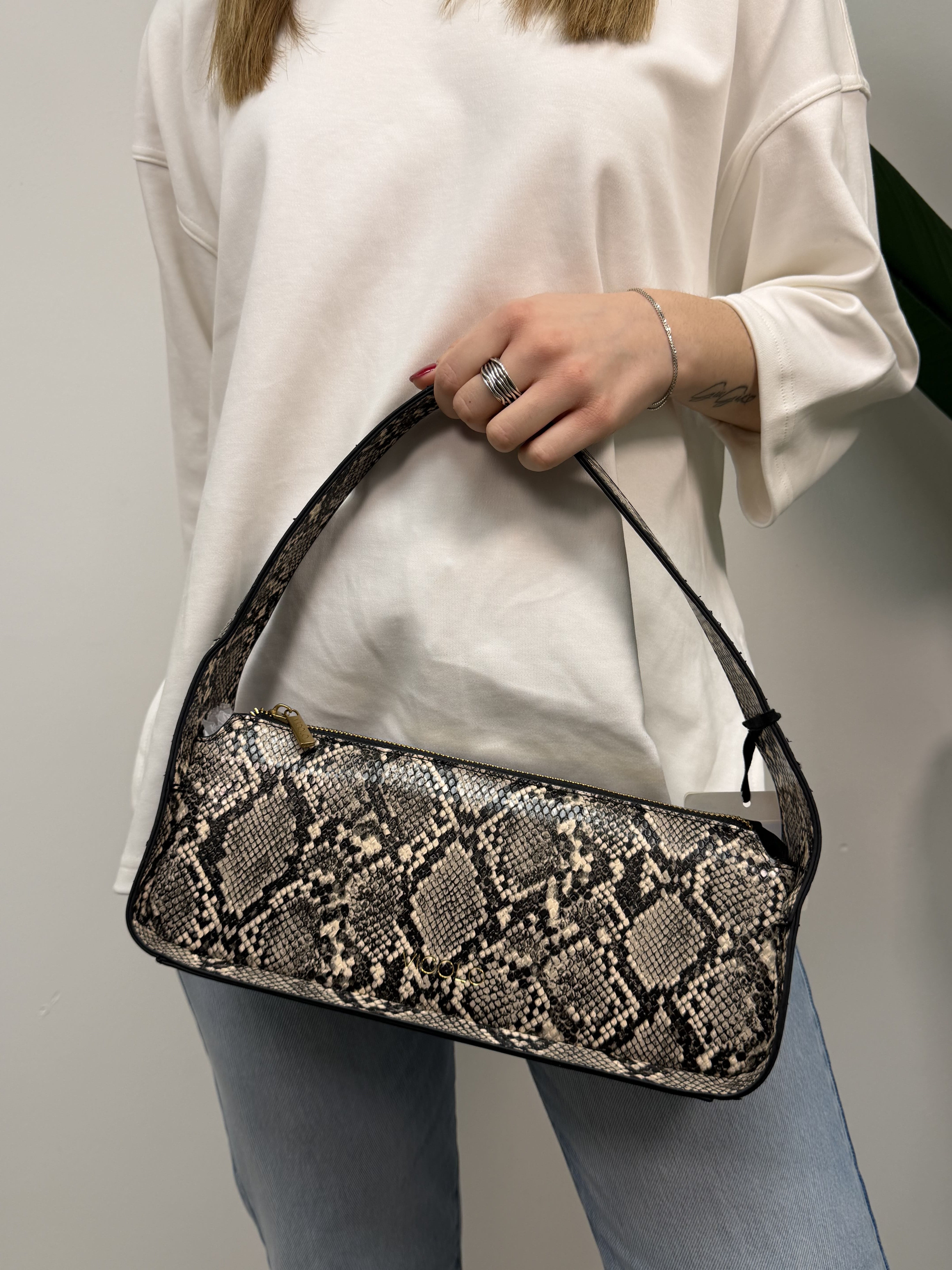 Borsa Deva in ecopelle effetto pitone VICOLO