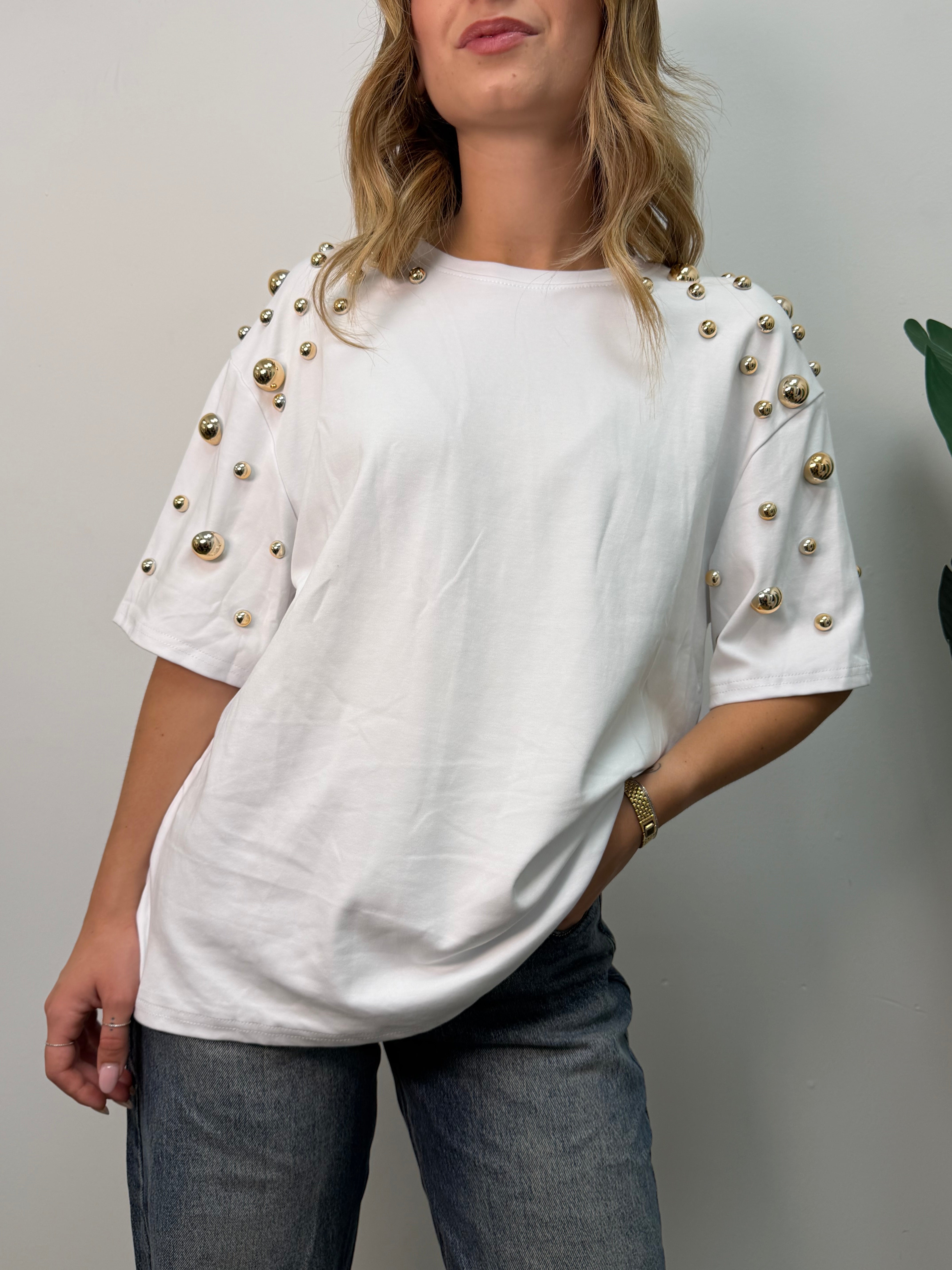 T-shirt over borchie sulle spalle MyD
