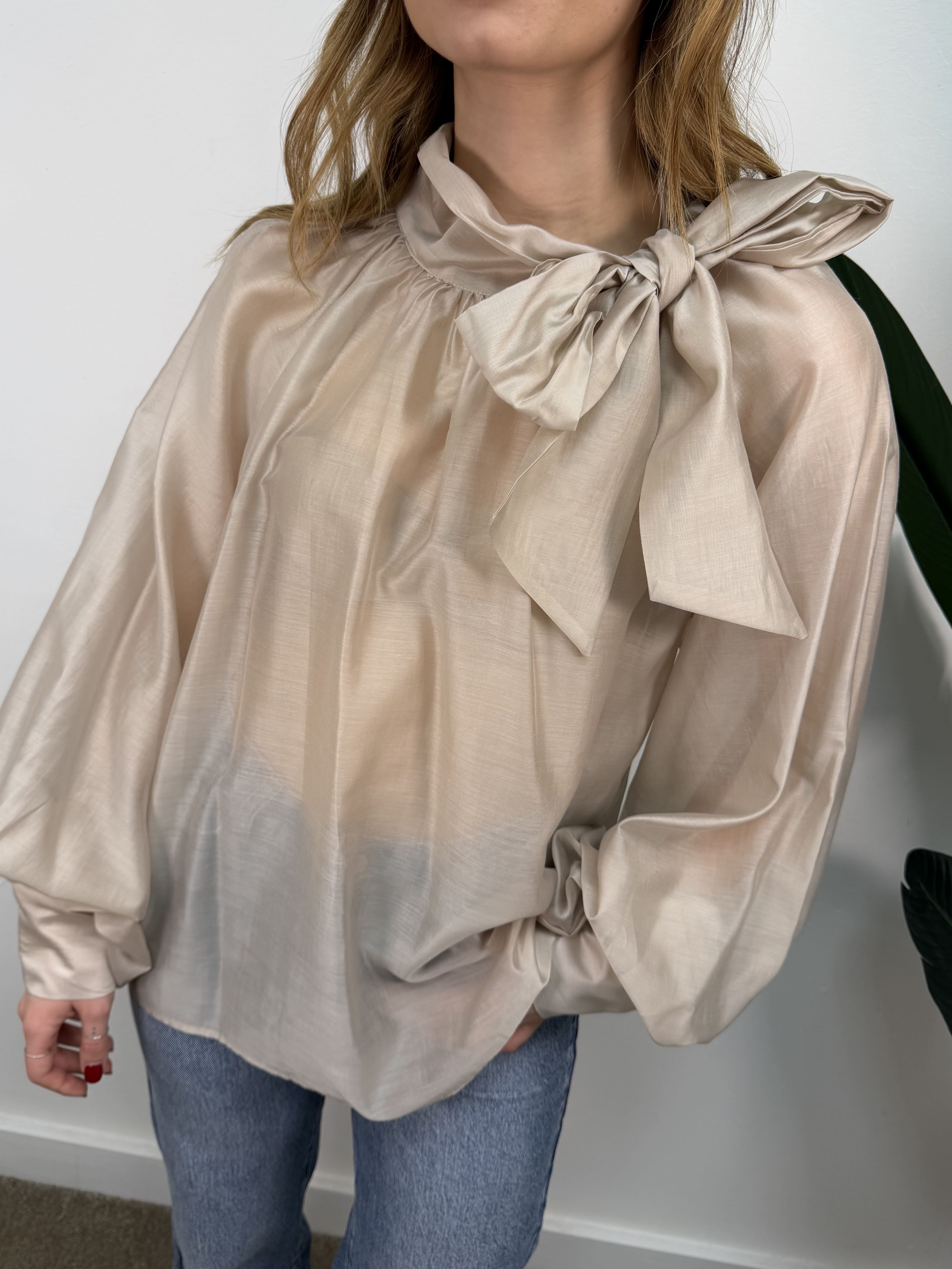 Blusa fiocco in lyocell VICOLO ART. TAB0210