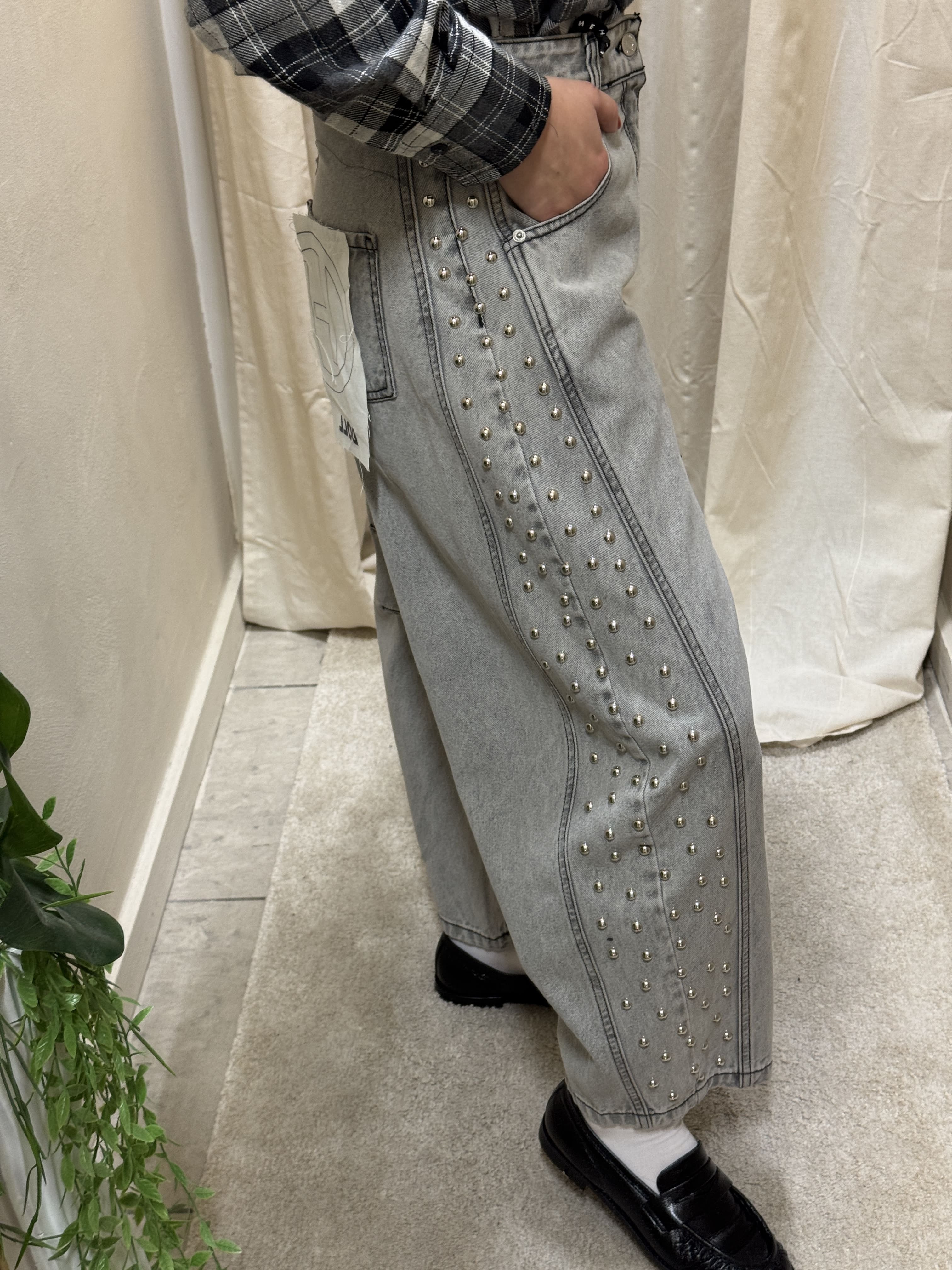 Jeans balloon mod. Doll grey con borchie laterali HaveOne