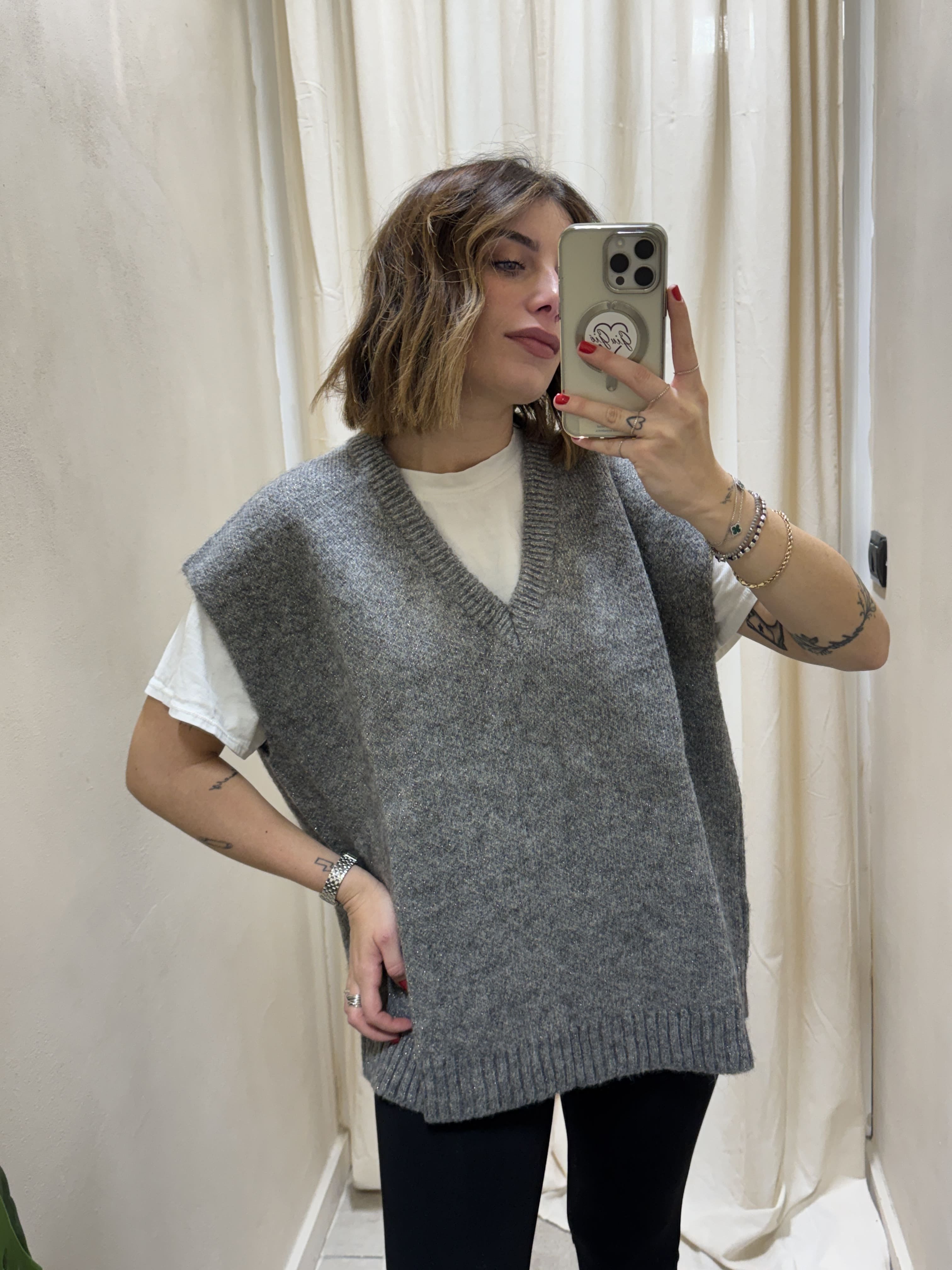 Gilet smanicato scollo V in lurex MyD