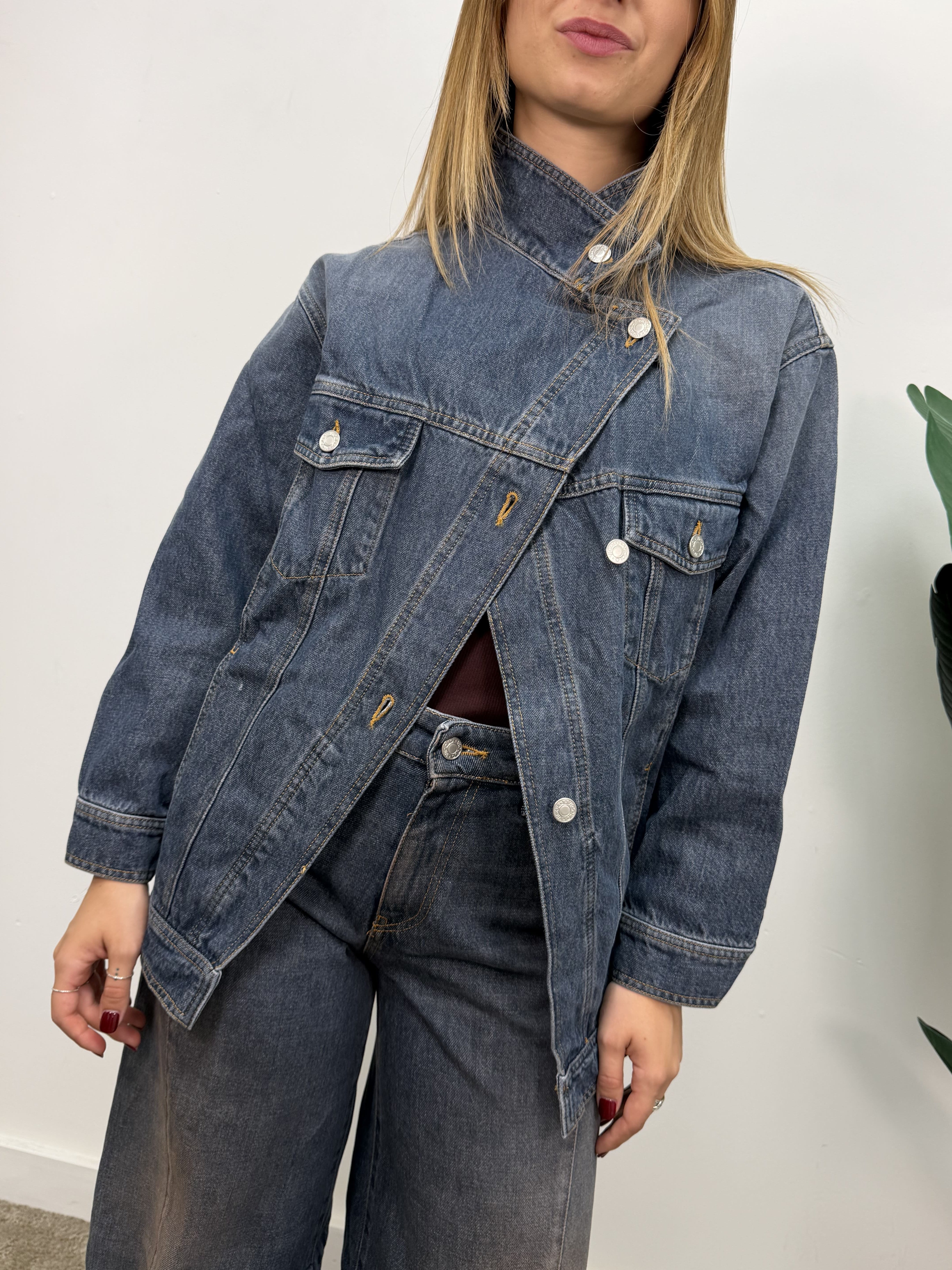 Giubbino jeans Willa bottone alto VICOLO