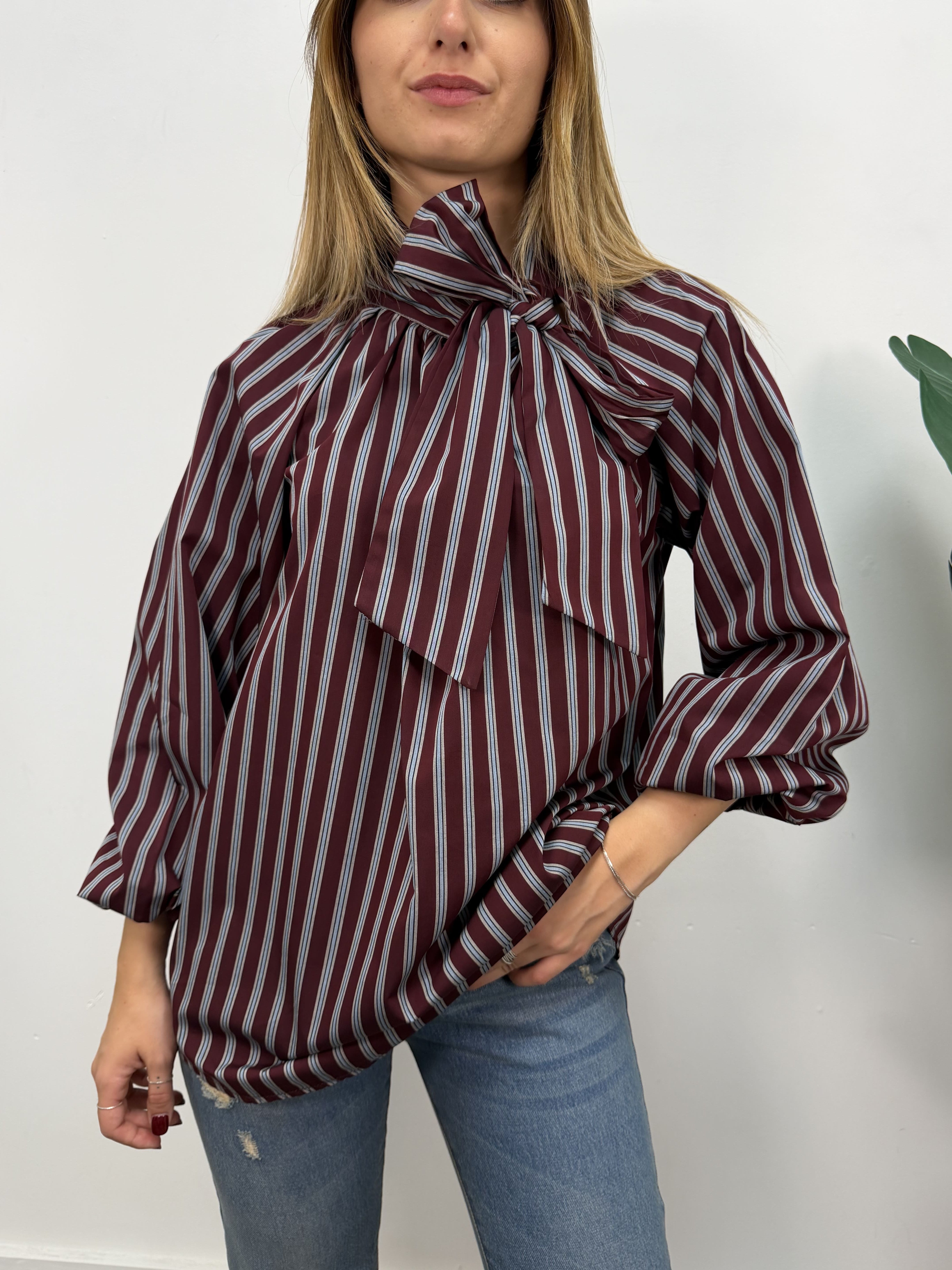 Camicia rigata in popeline con fiocco MyD