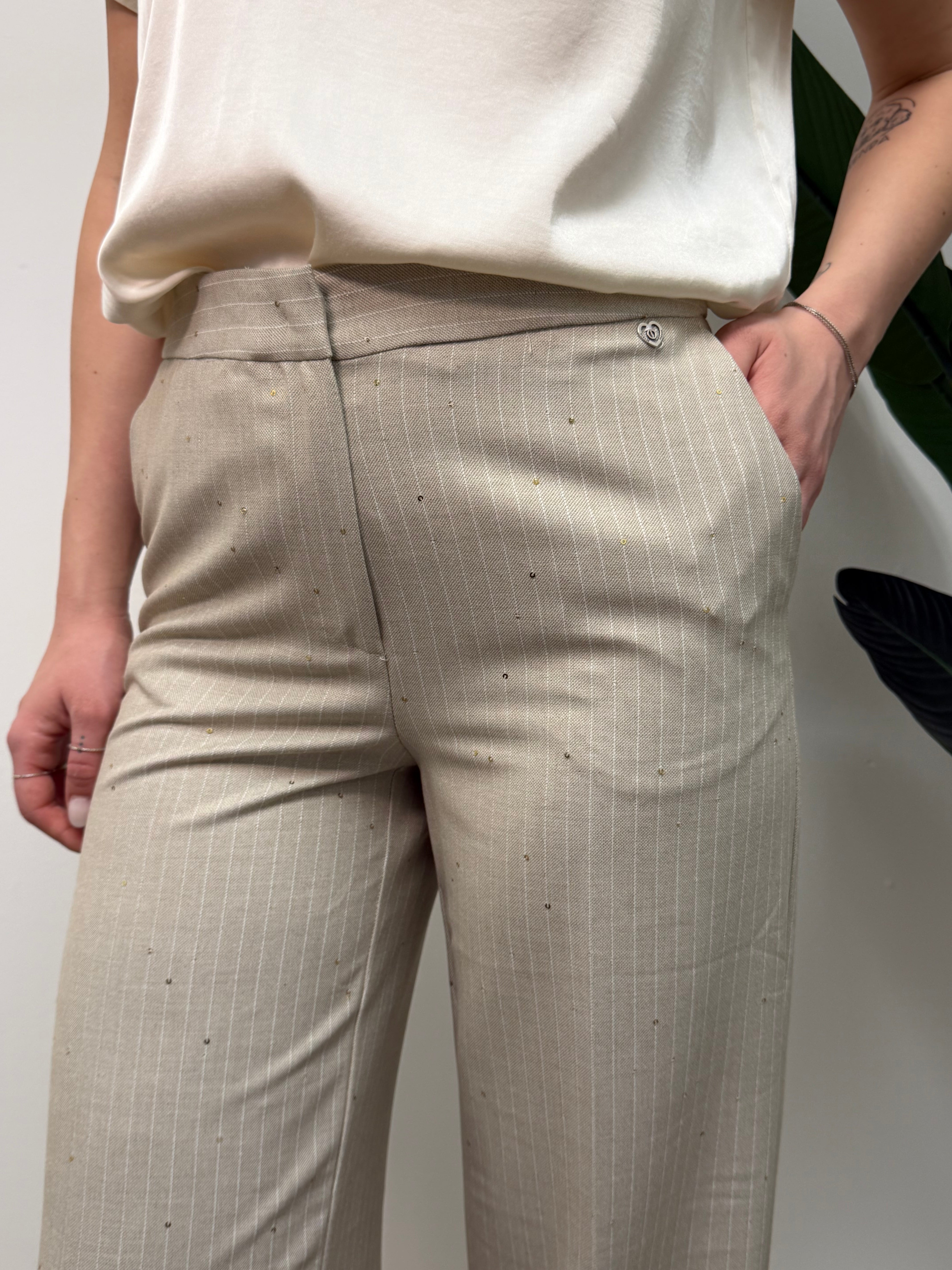 Pantalone gamba dritta con tasche a filo Please