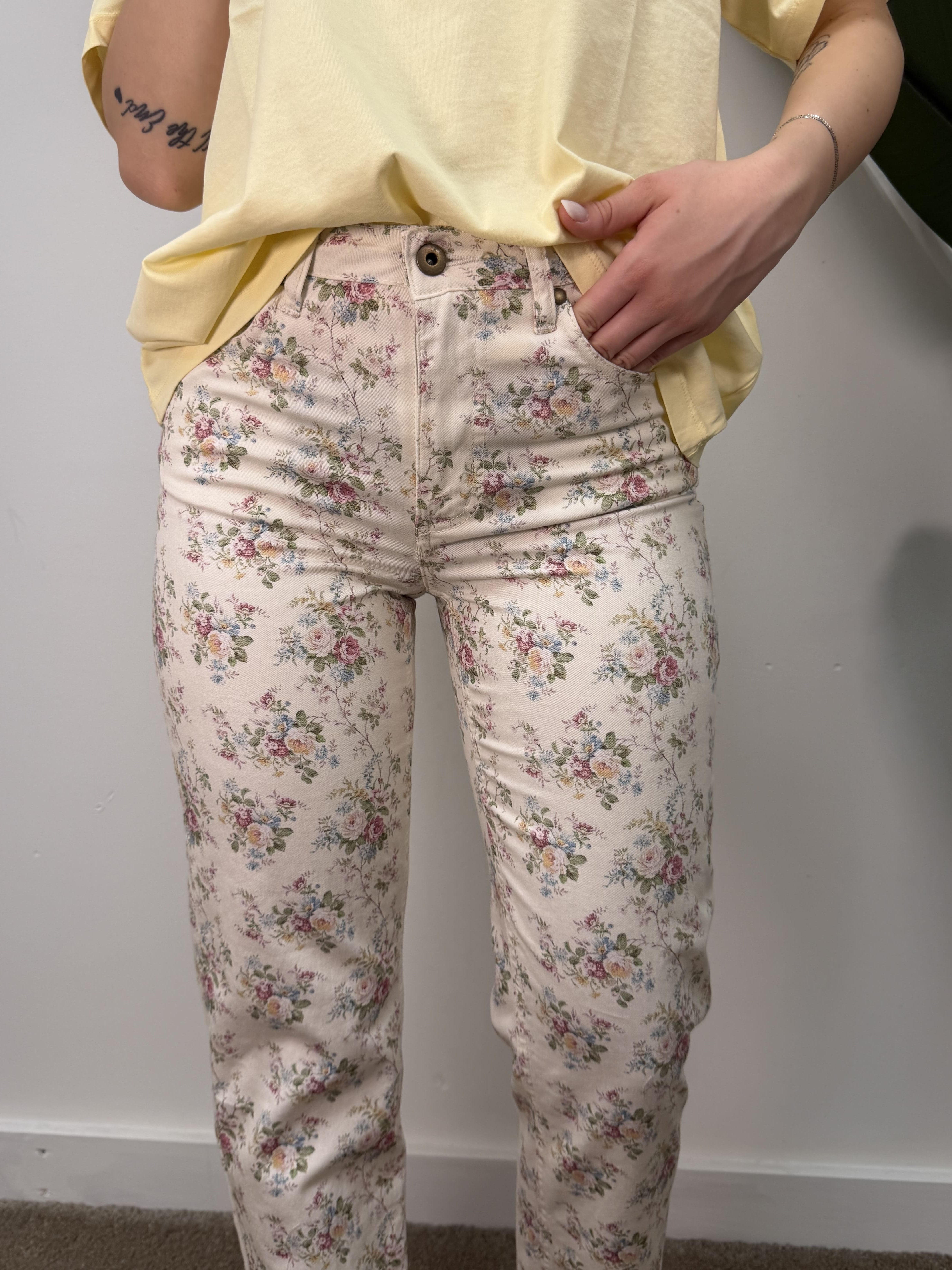 Pantalone 5 tasche in cotone floreale Tensione In