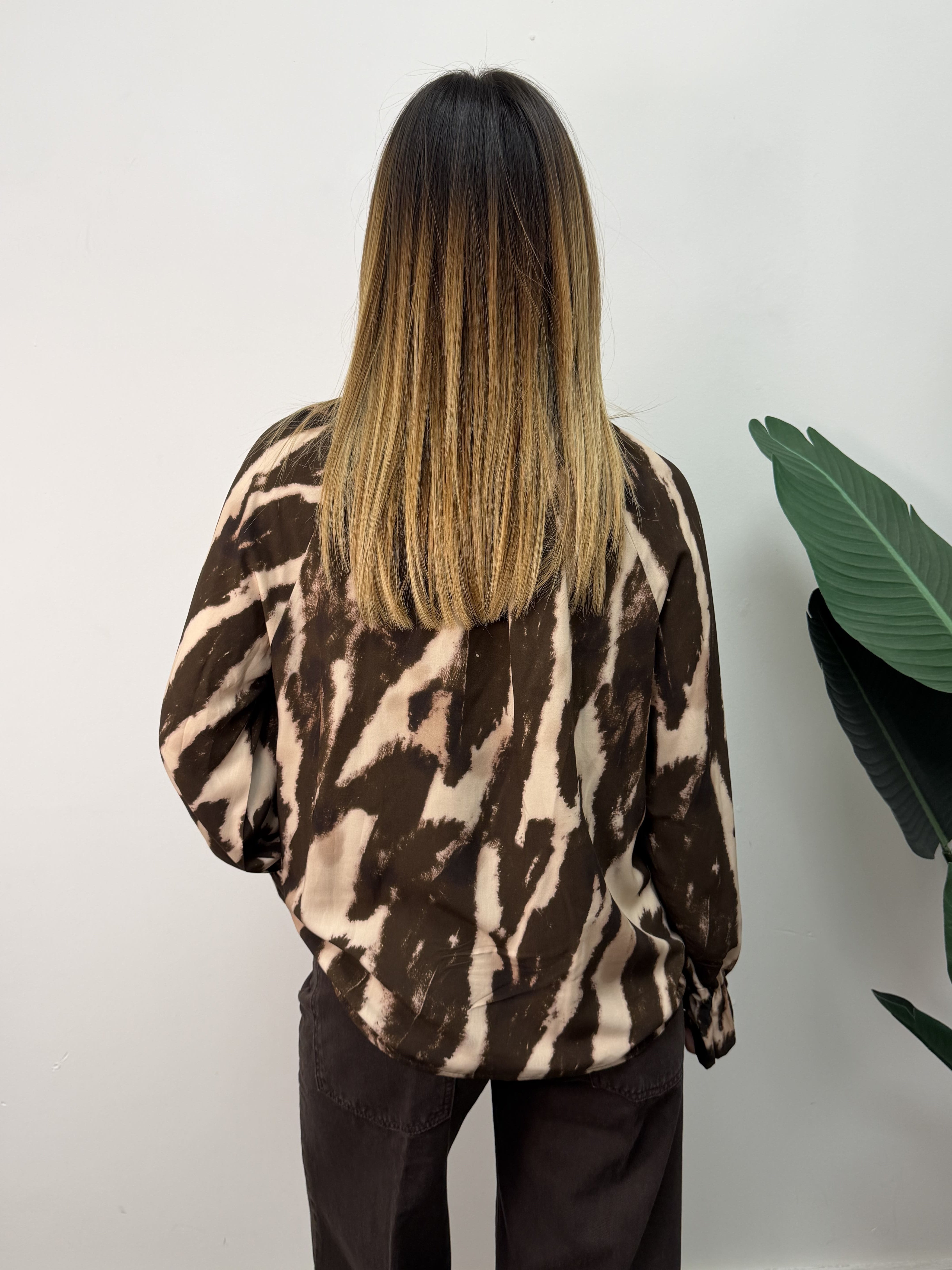 Blusa in viscosa con fiocco camouflage MyD
