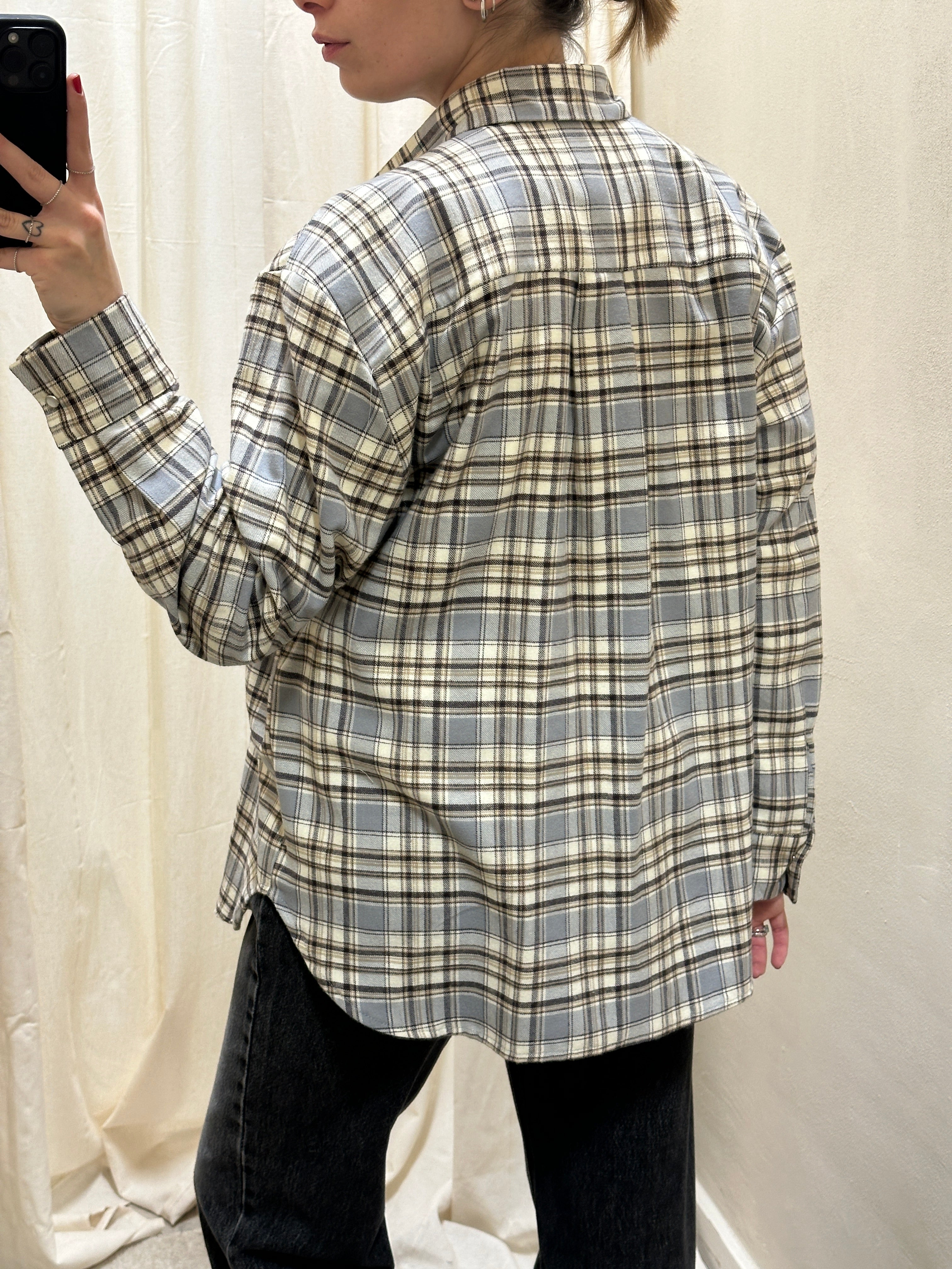 Camicia in flanella stampa check + t-shirt con stampa Tensione In