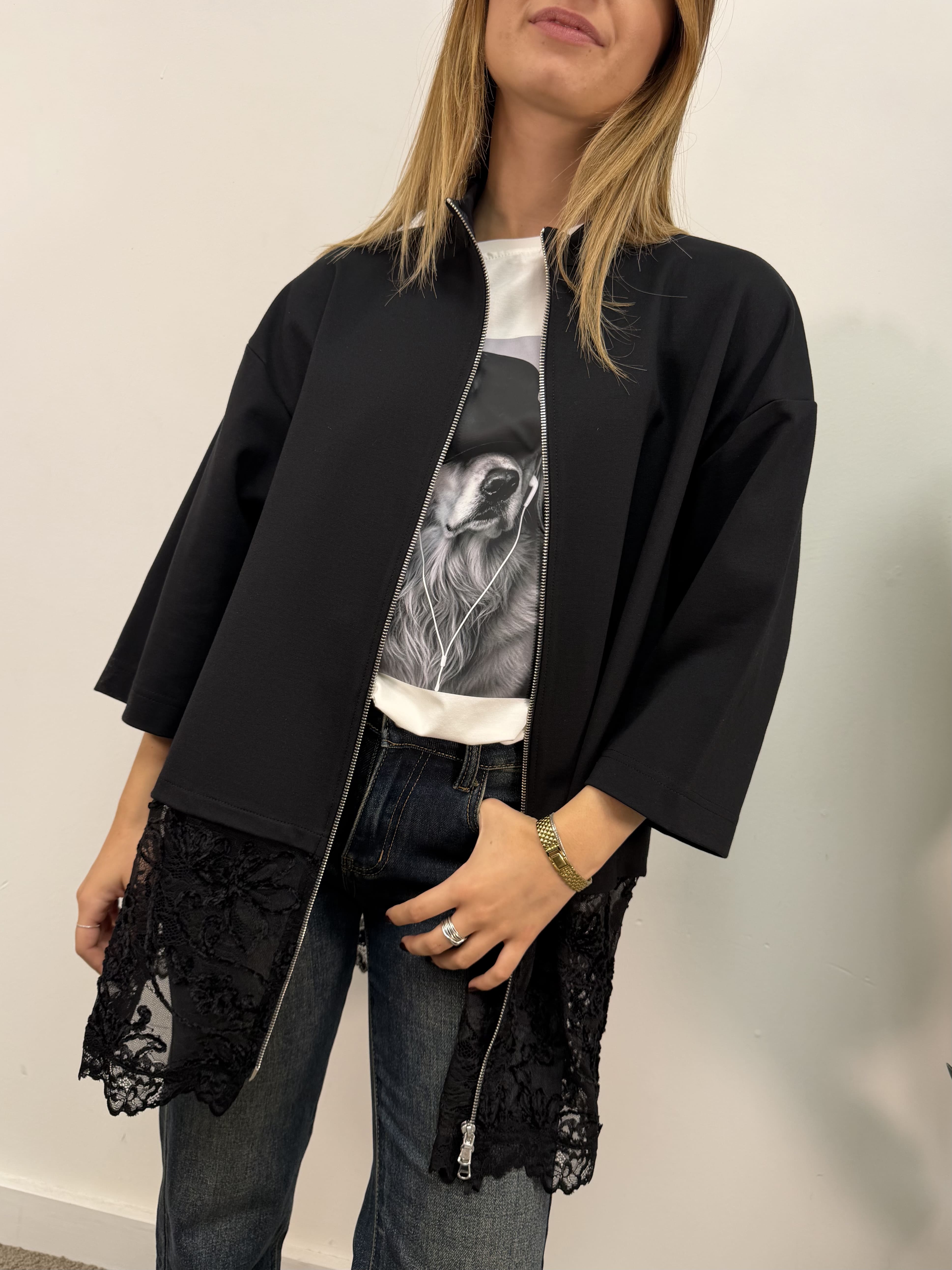 Giacca con zip e pizzo sul fondo MyD