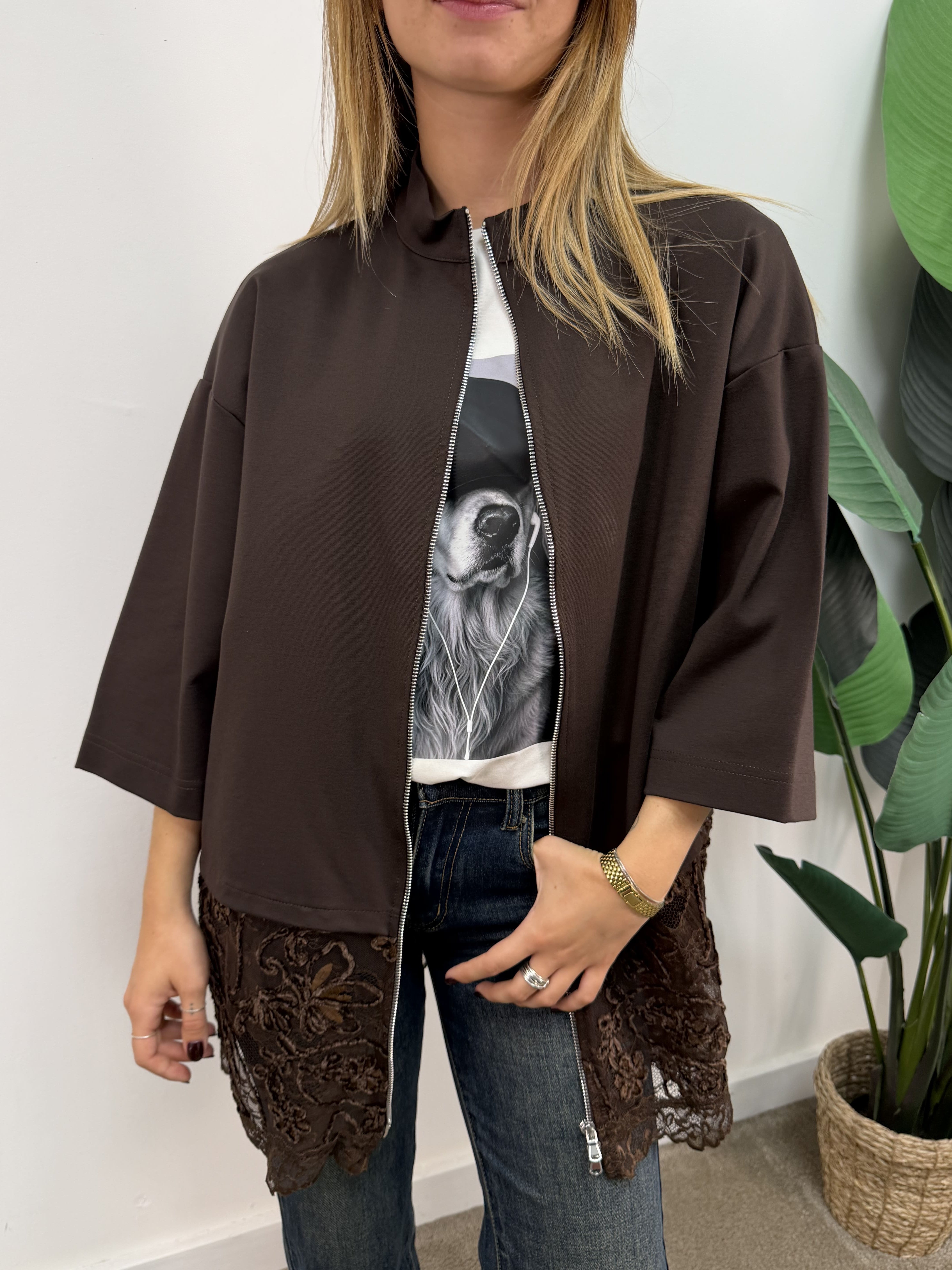 Giacca con zip e pizzo sul fondo MyD