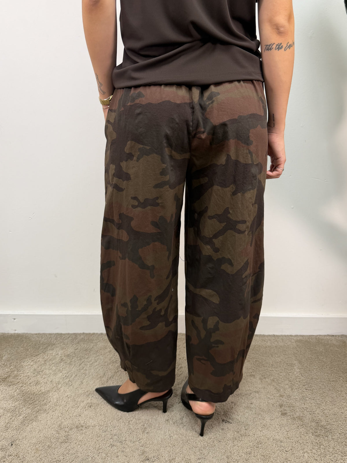 Pantalone ovetto stampa camouflage MyD