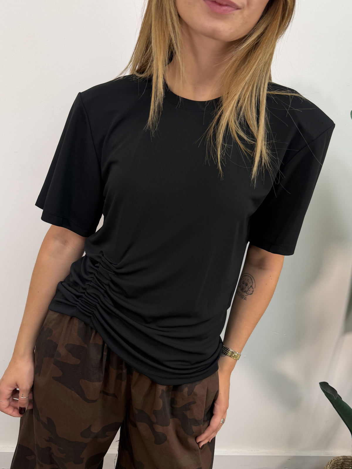 T-Shirt fluida con arricciatura Vicolo