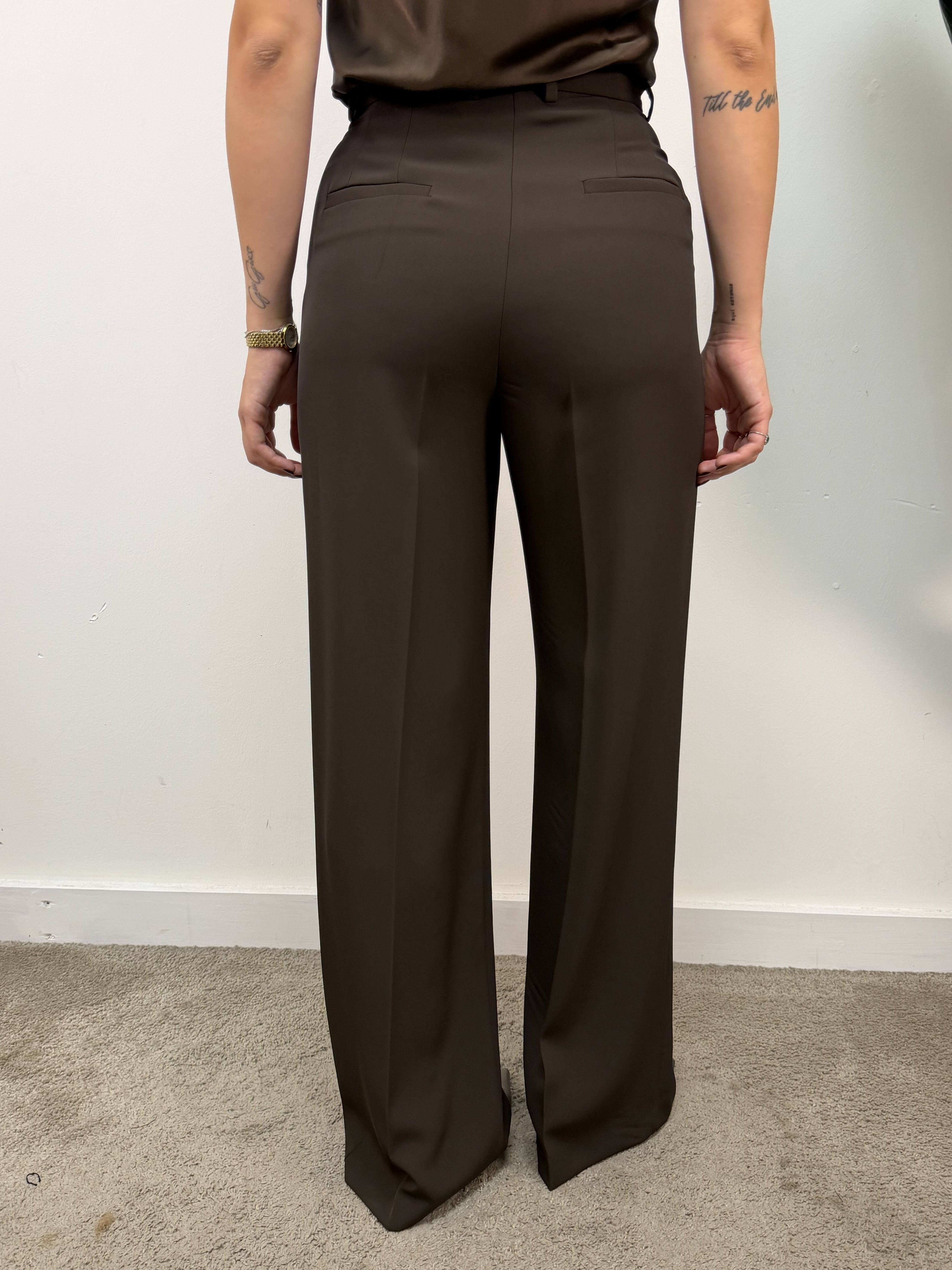 Pantalone cady gamba ampia con pinces Vicolo