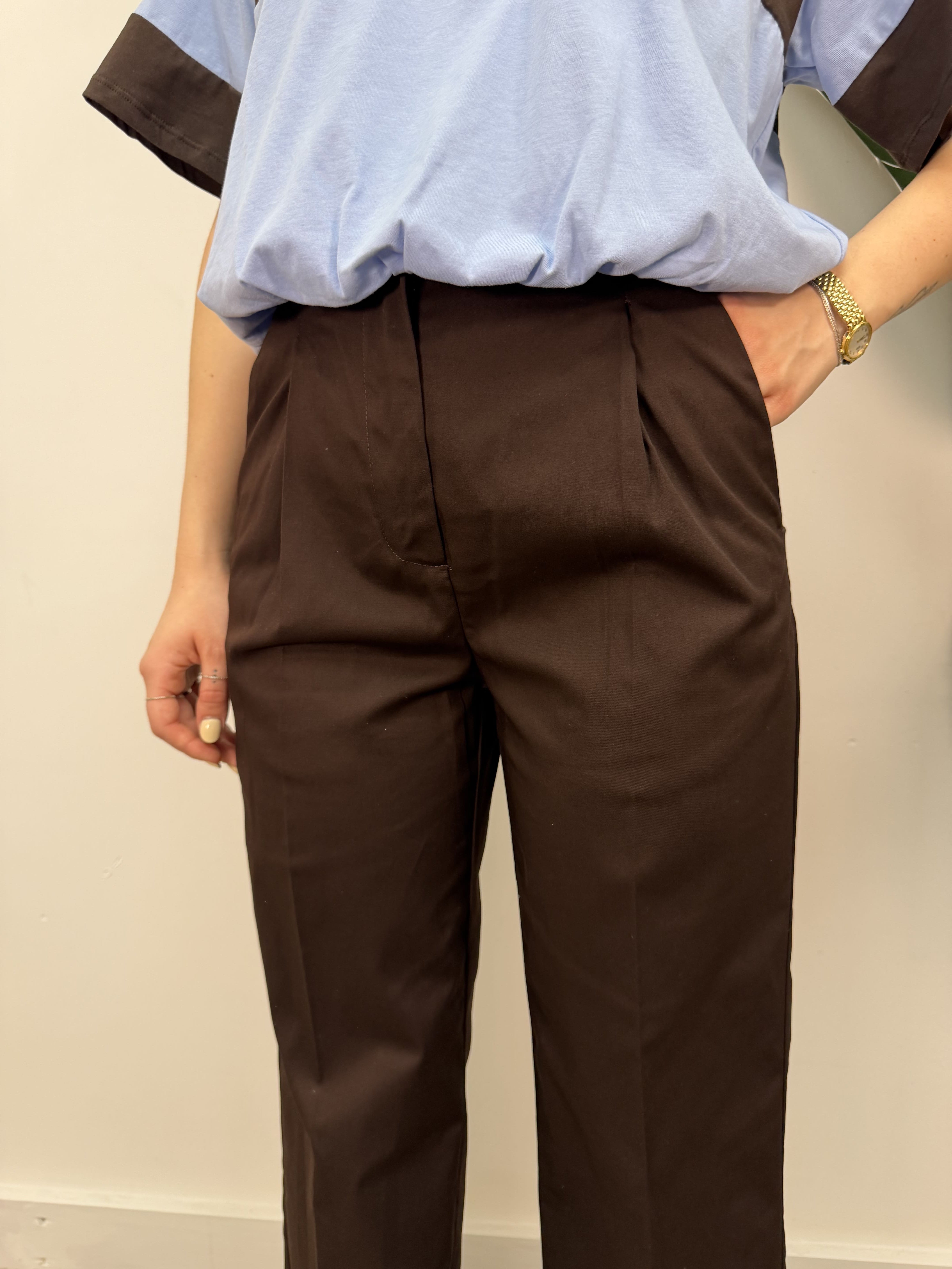 Pantalone in cotone gamba dritta con pinces VICOLO
