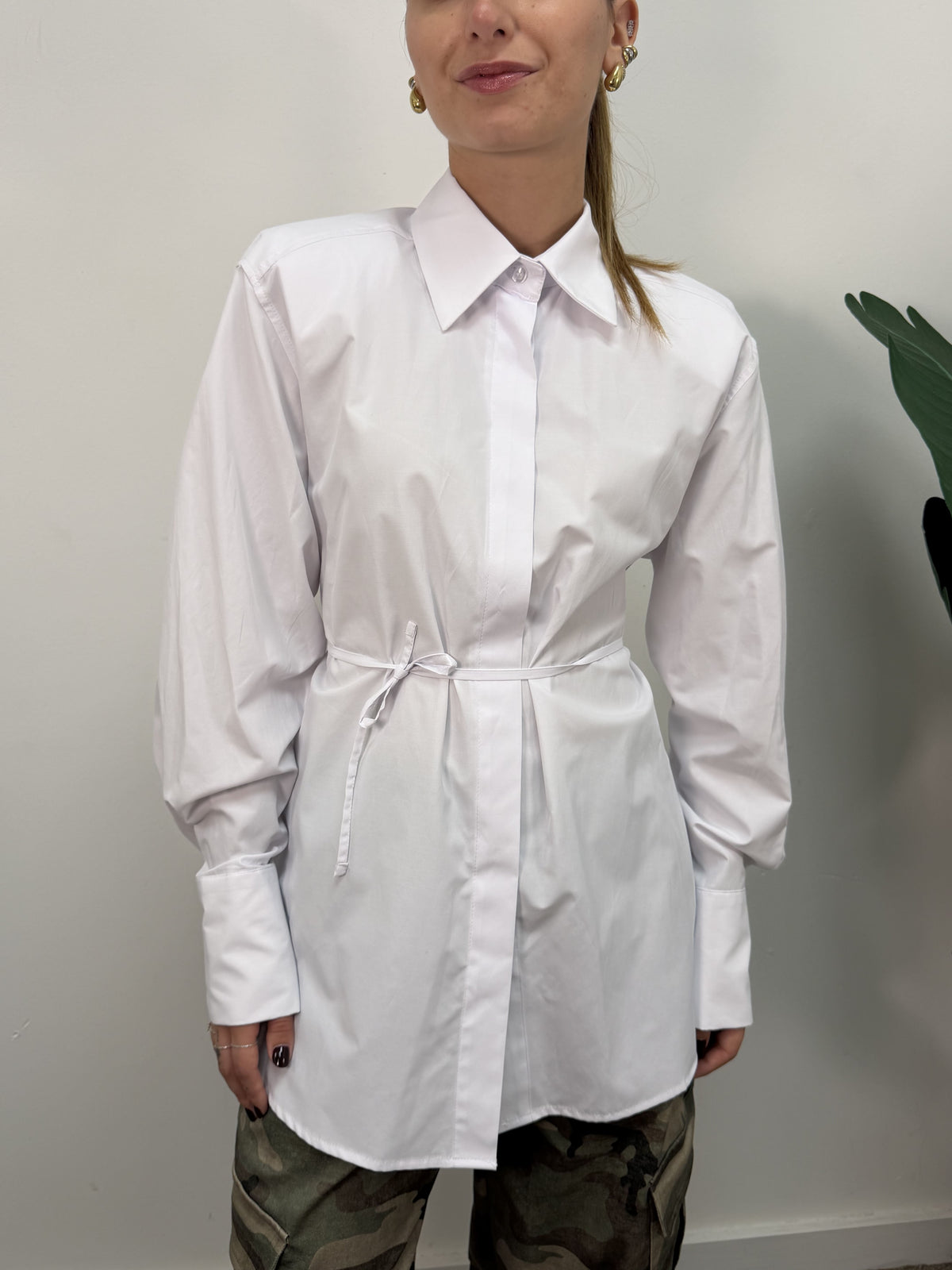 Camicia con dettaglio laccio sul retro Tensione In