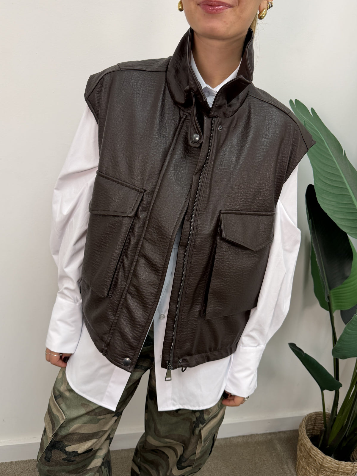 Gilet in ecopelle martellata Dixie