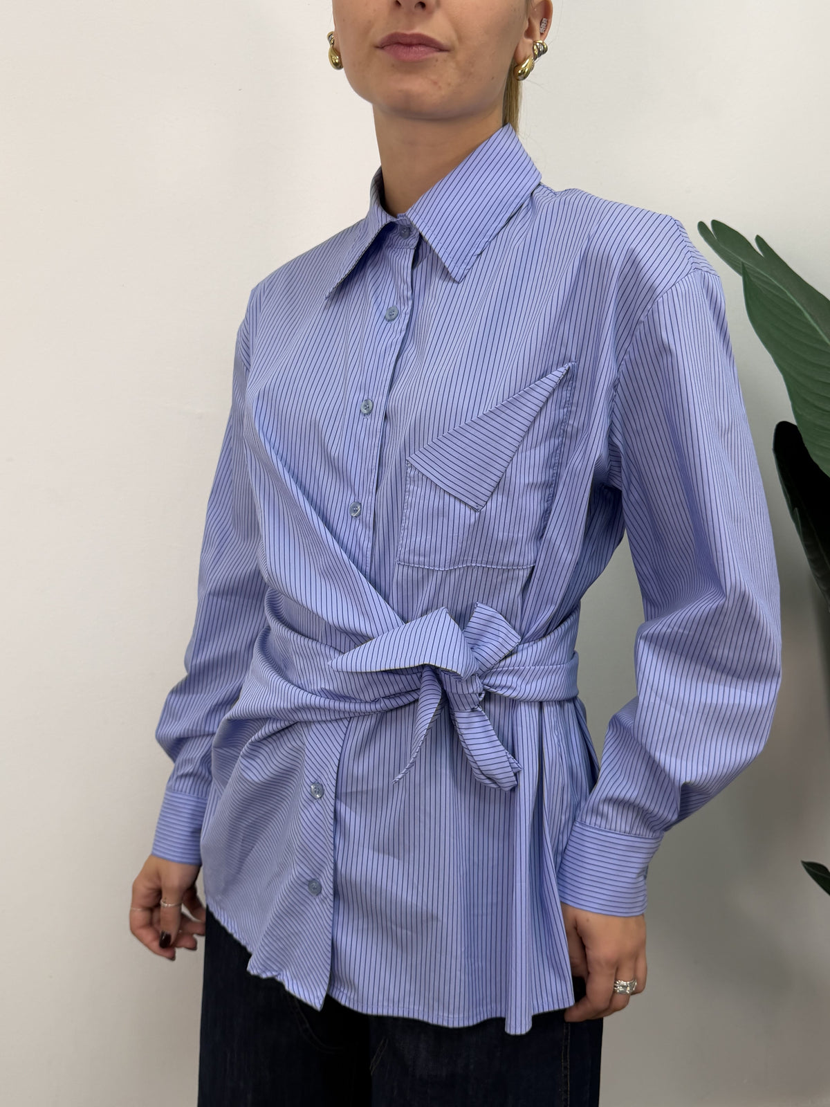 Camicia con nodo sul fianco MyD