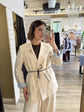 Giacca con cinta e spille Susy mix