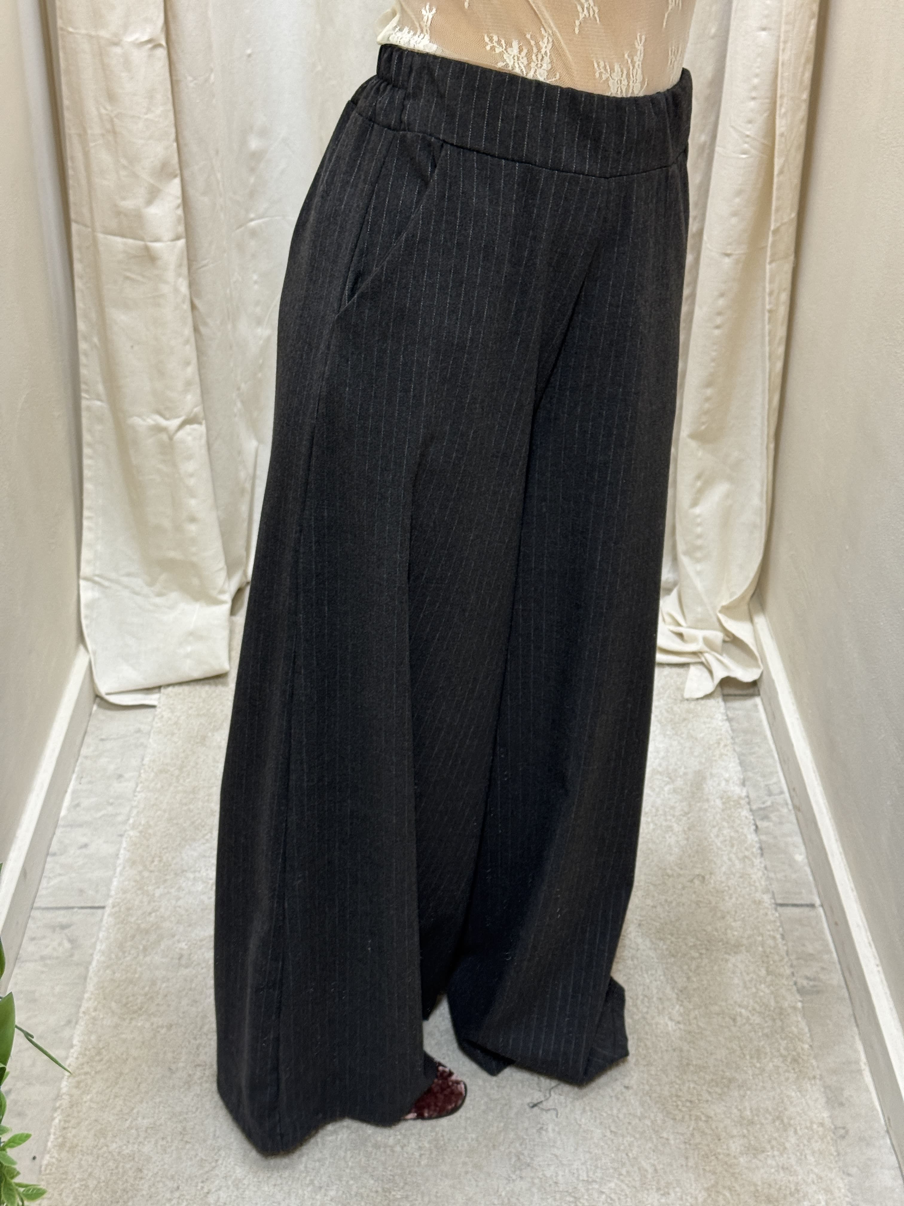 Pantalone flanellato palazzo ampio gessato  MyD