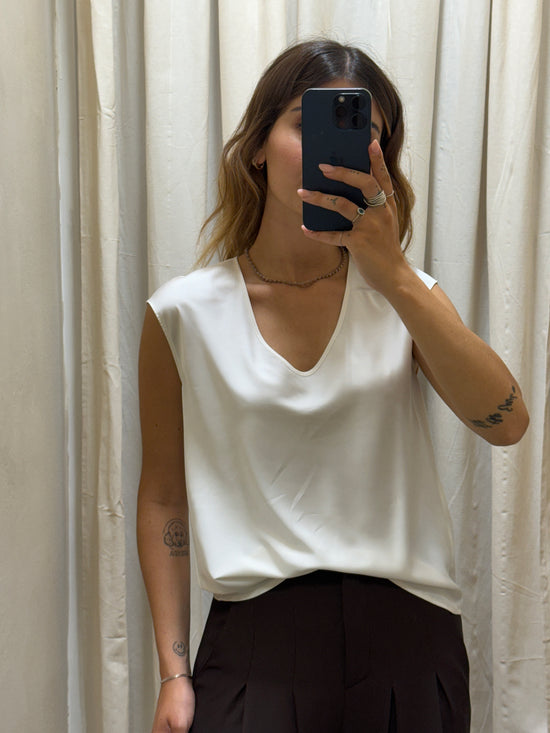 Blusa smanicata in viscosa scollo V Imperial