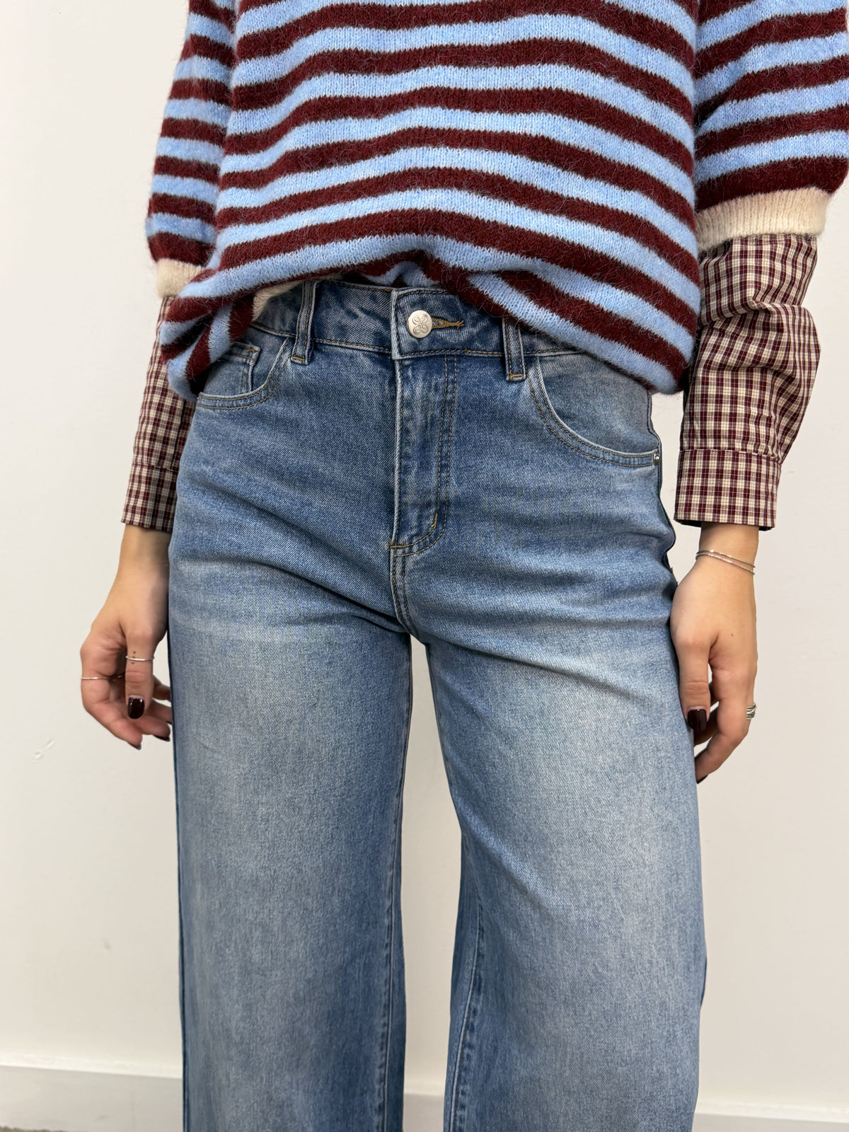 Jeans wide leg con maxi risvolto Amosa