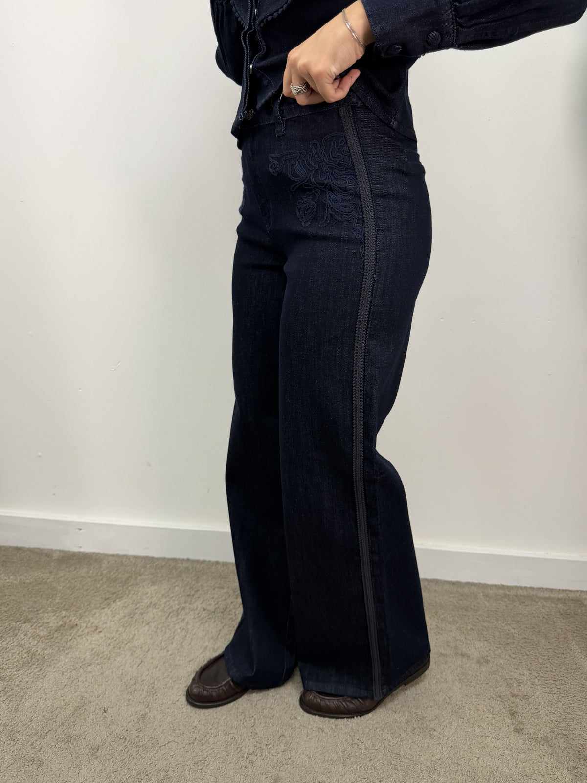 Jeans con passamaneria Amosa
