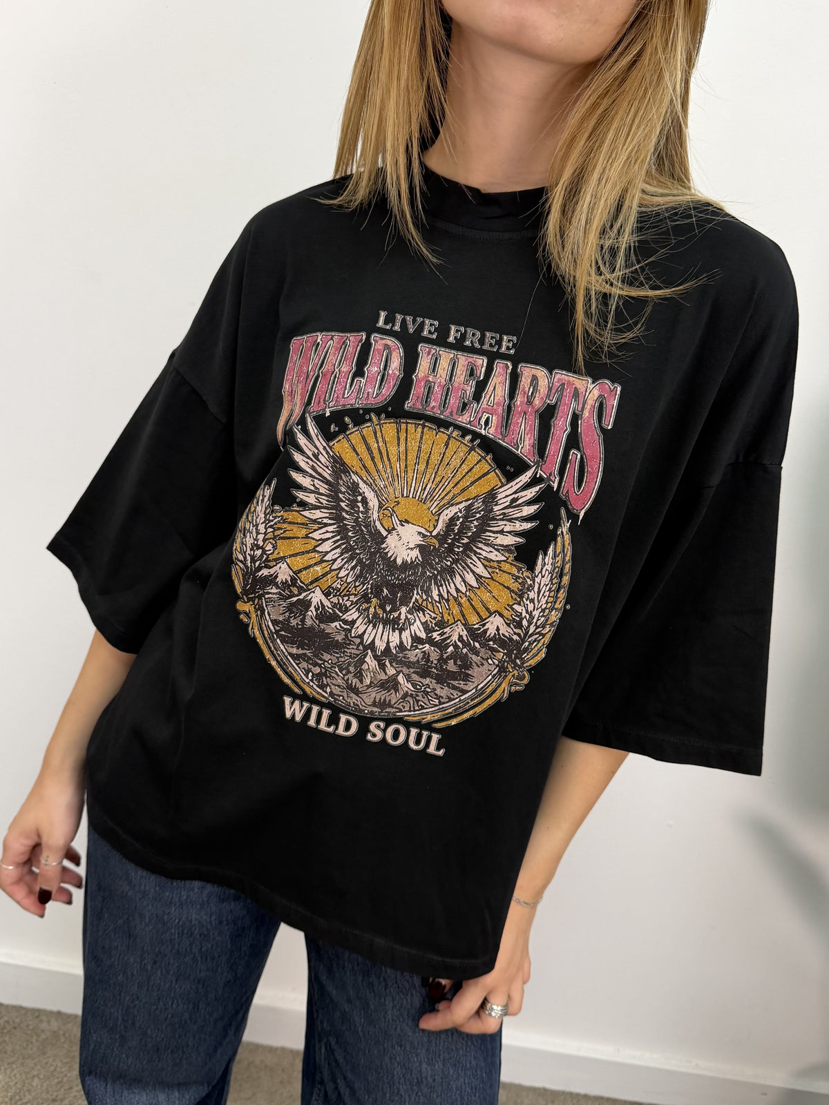 T-shirt super over stampa "Live free wild hearts" Susy Mix