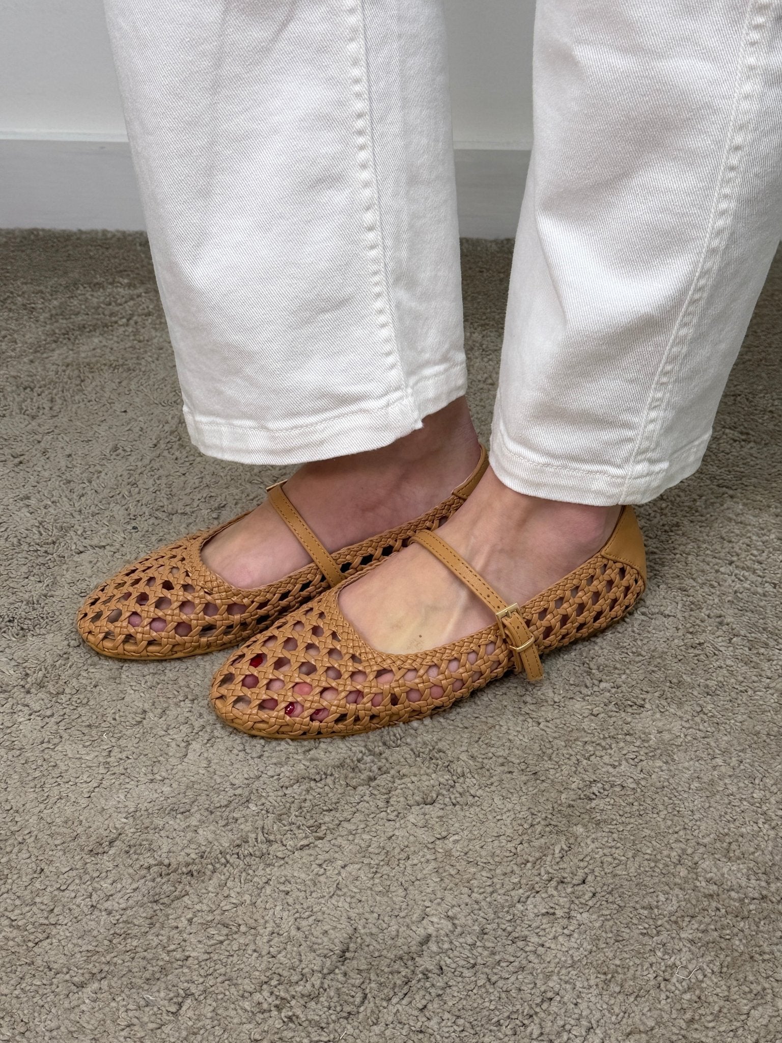 Ballerina ecopelle intrecciata con fibbiette Via Mondana - GiuGiò | Shop online