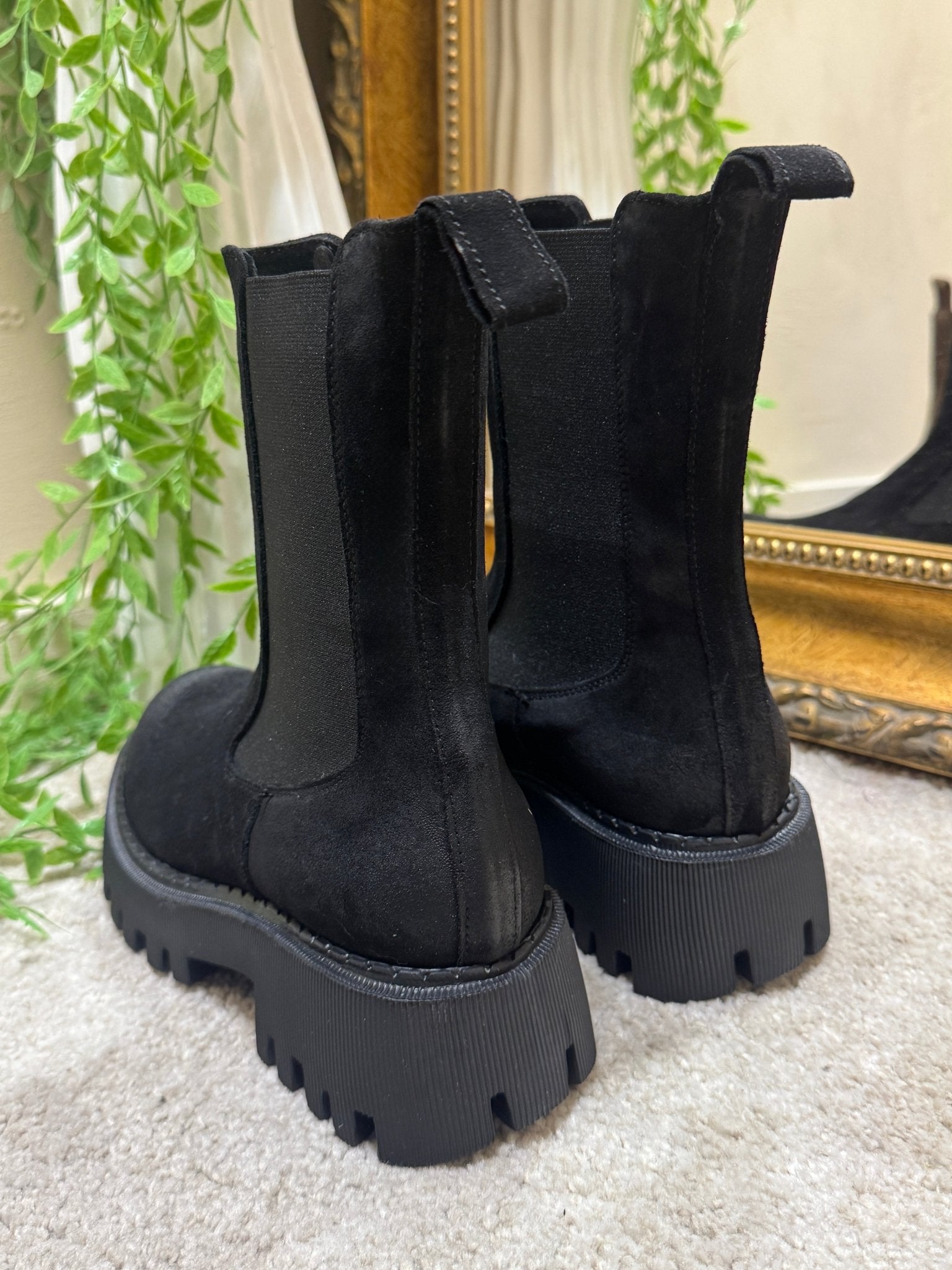 Beatles pelle scamosciata platform Noa - GiuGiò | Shop online