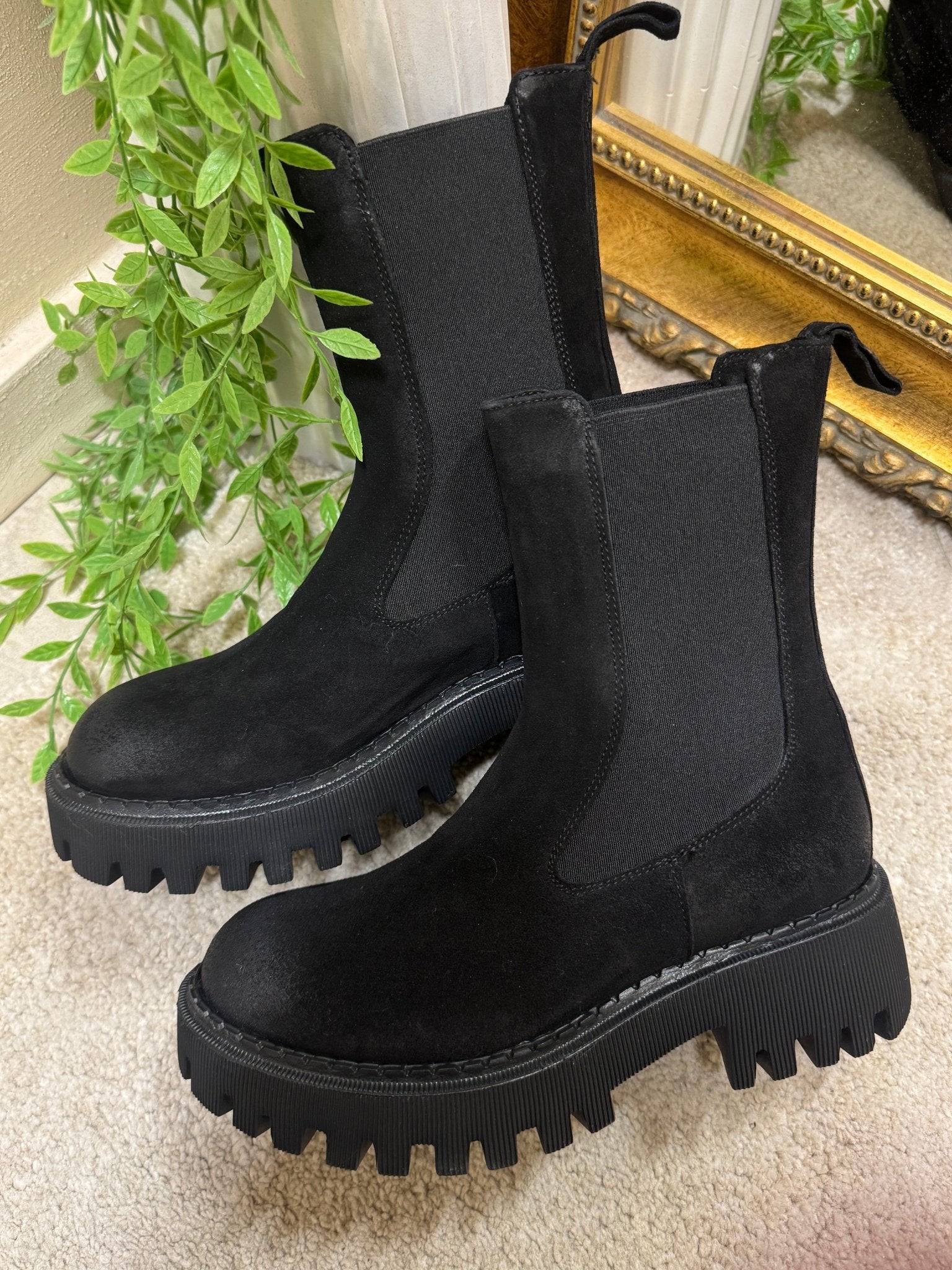 Beatles pelle scamosciata platform Noa - GiuGiò | Shop online