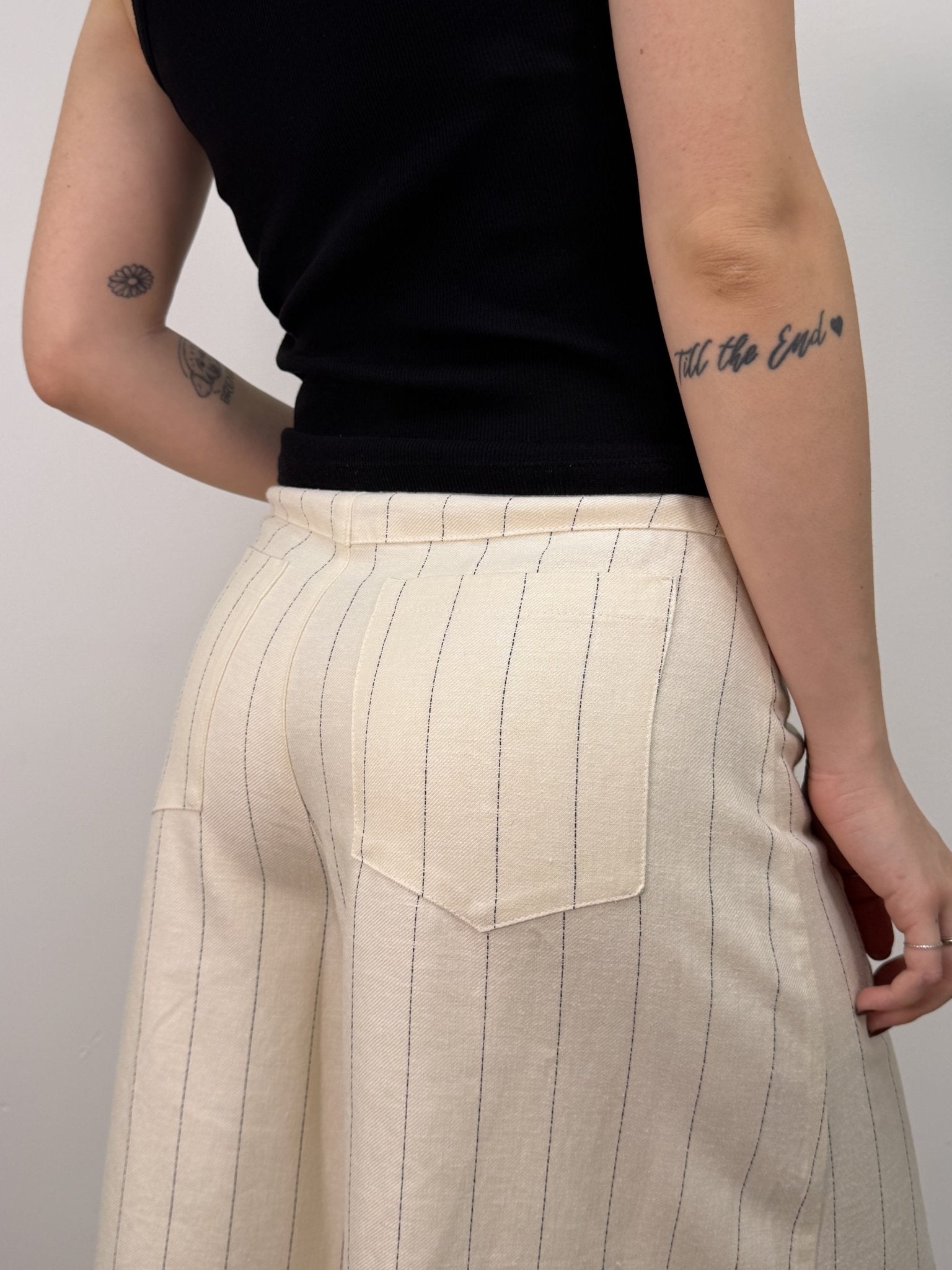 Bermuda gessato in misto lino VICOLO - GiuGiò | Shop online
