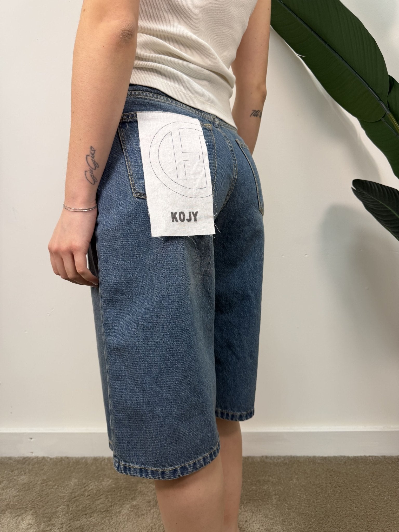Bermuda in denim scuro mod. KOJI HaveOne - GiuGiò | Shop online
