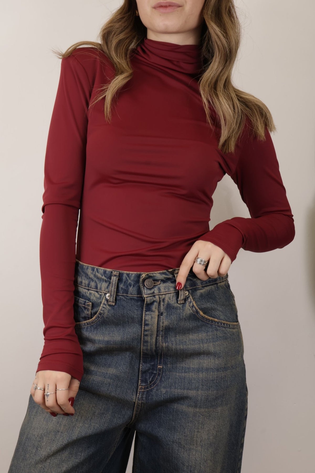 Body in lycra collo alto spalline imbottite Tensione In - GiuGiò | Shop online