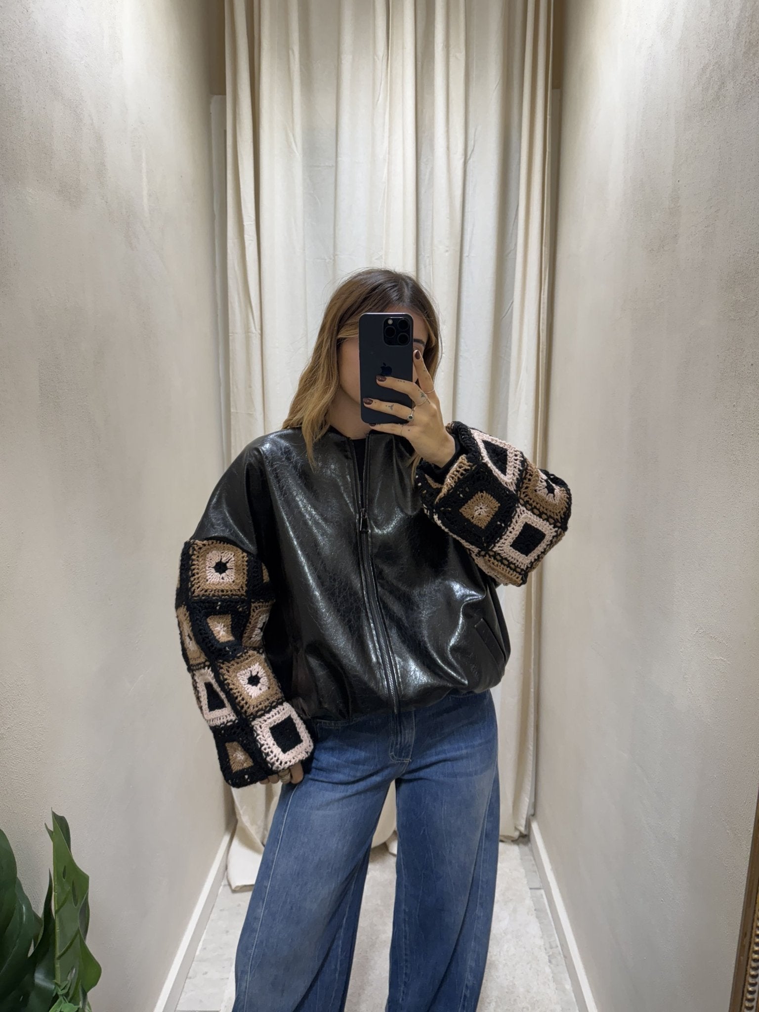 Bomber effetto vinile con maniche in crochet Susy Mix - GiuGiò | Shop online
