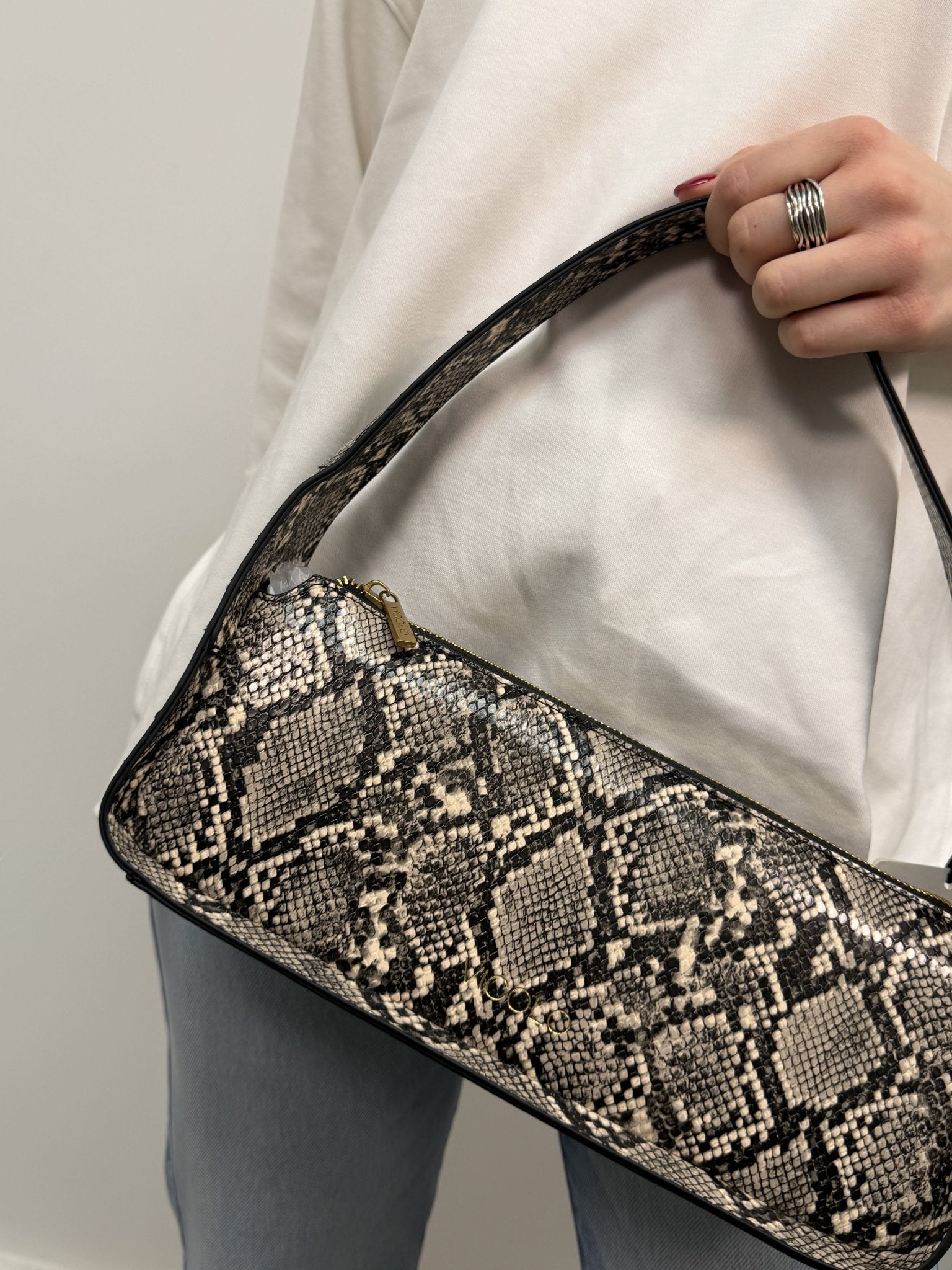 Borsa Deva in ecopelle effetto pitone VICOLO - GiuGiò | Shop online