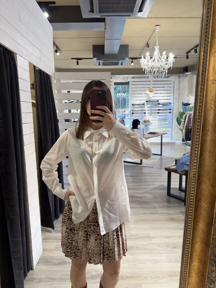 Camicia in mussola con bottoni gioiello Susy Mix - GiuGiò | Shop online