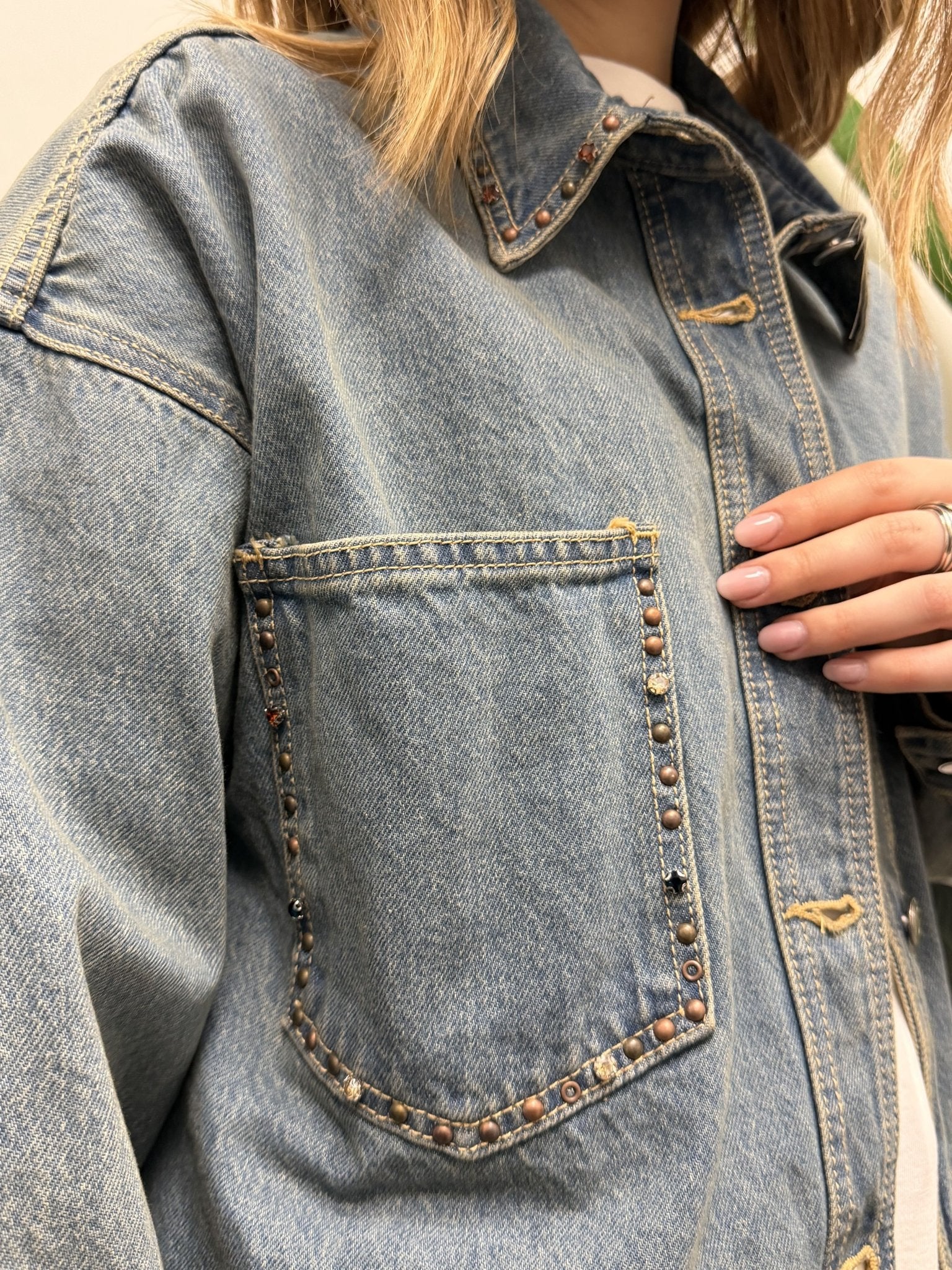 Camicia over in denim con borchie Susy Mix - GiuGiò | Shop online